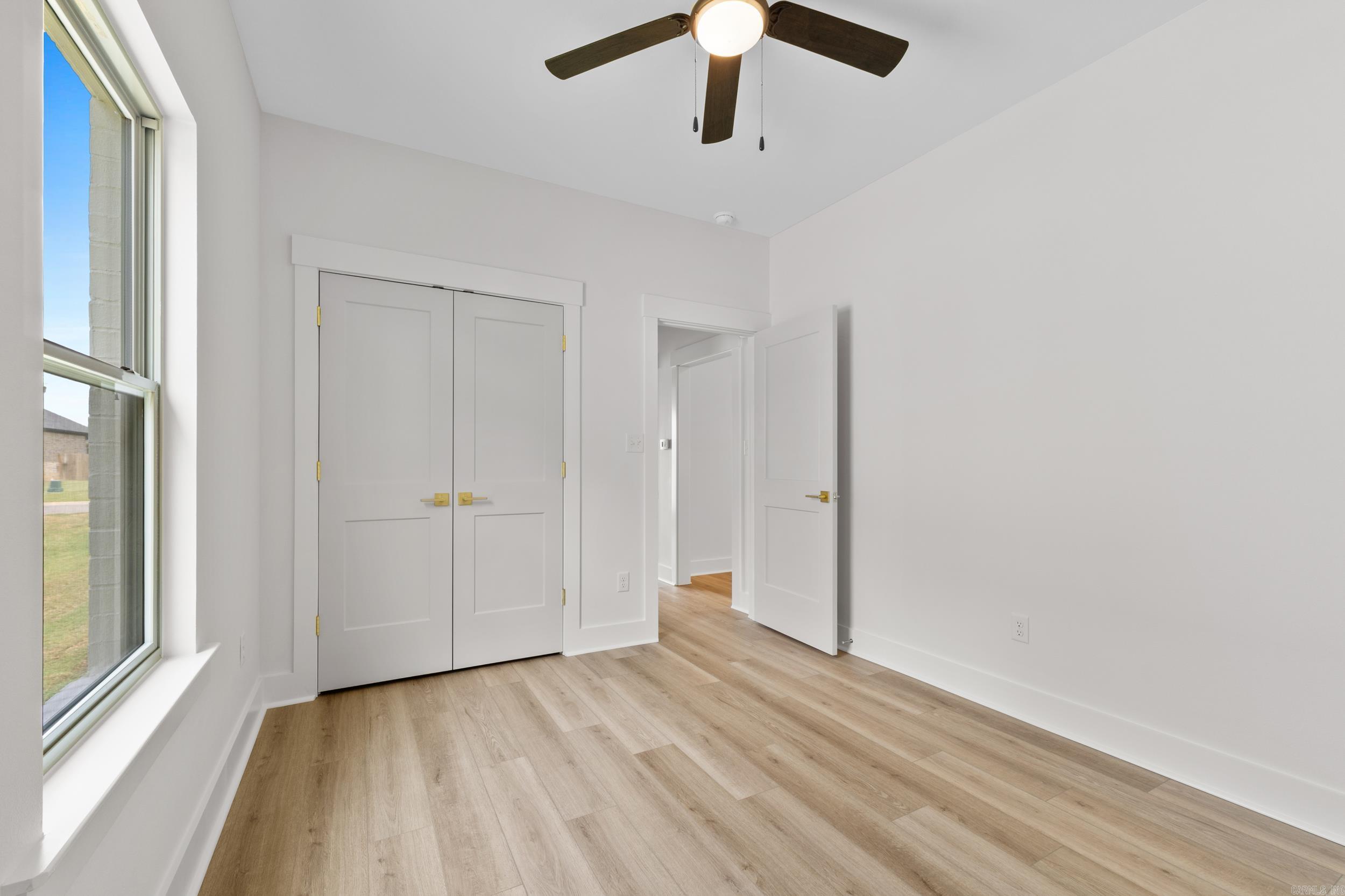 EAST MEADOW - Residential