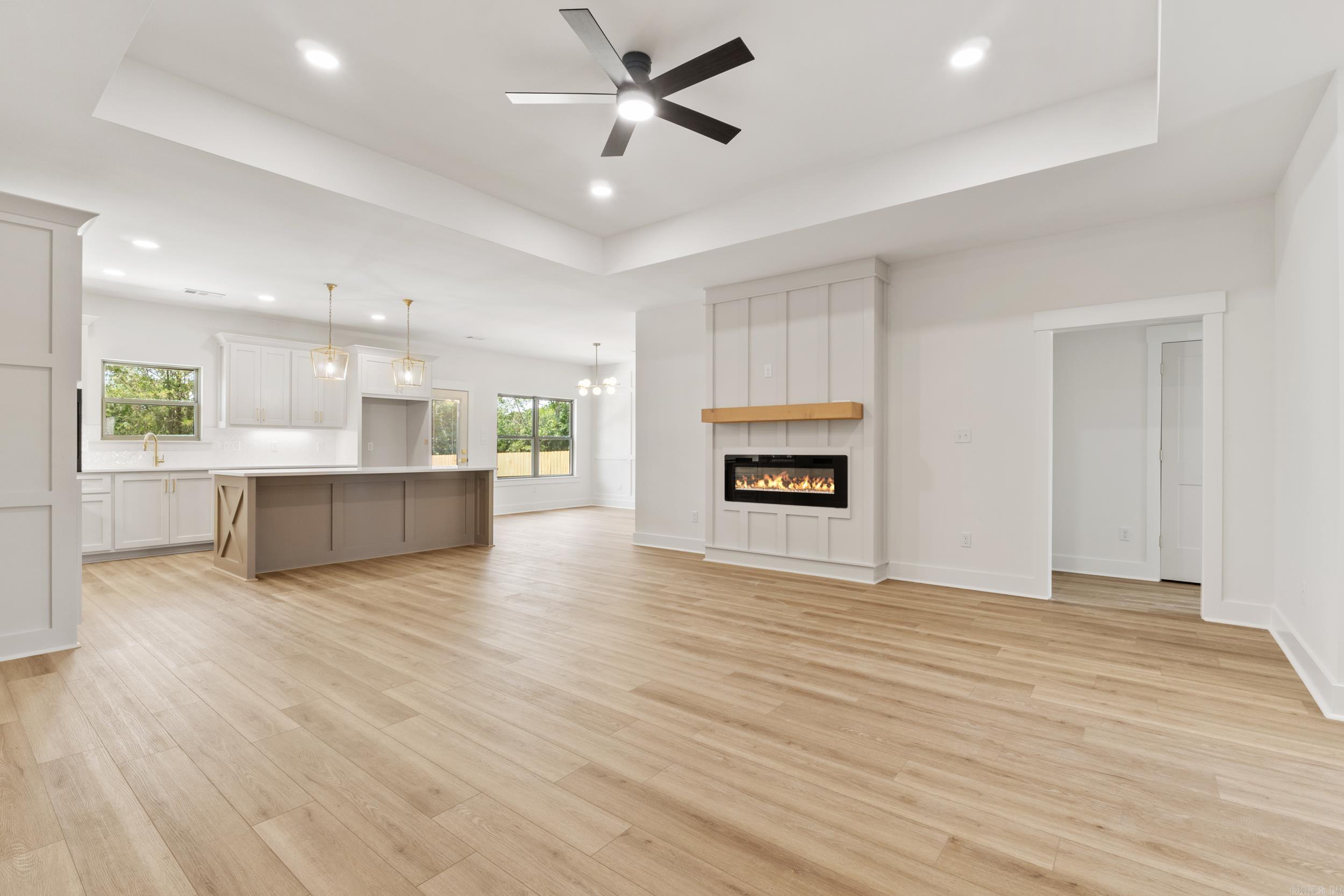 EAST MEADOW - Residential