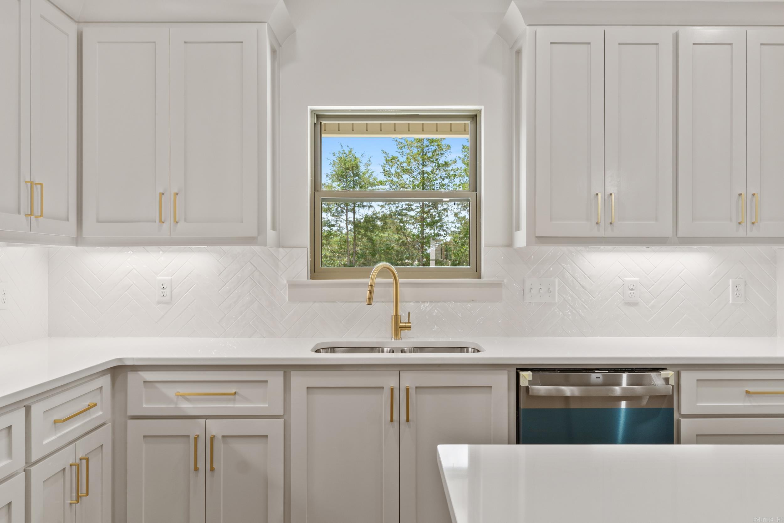 EAST MEADOW - Residential