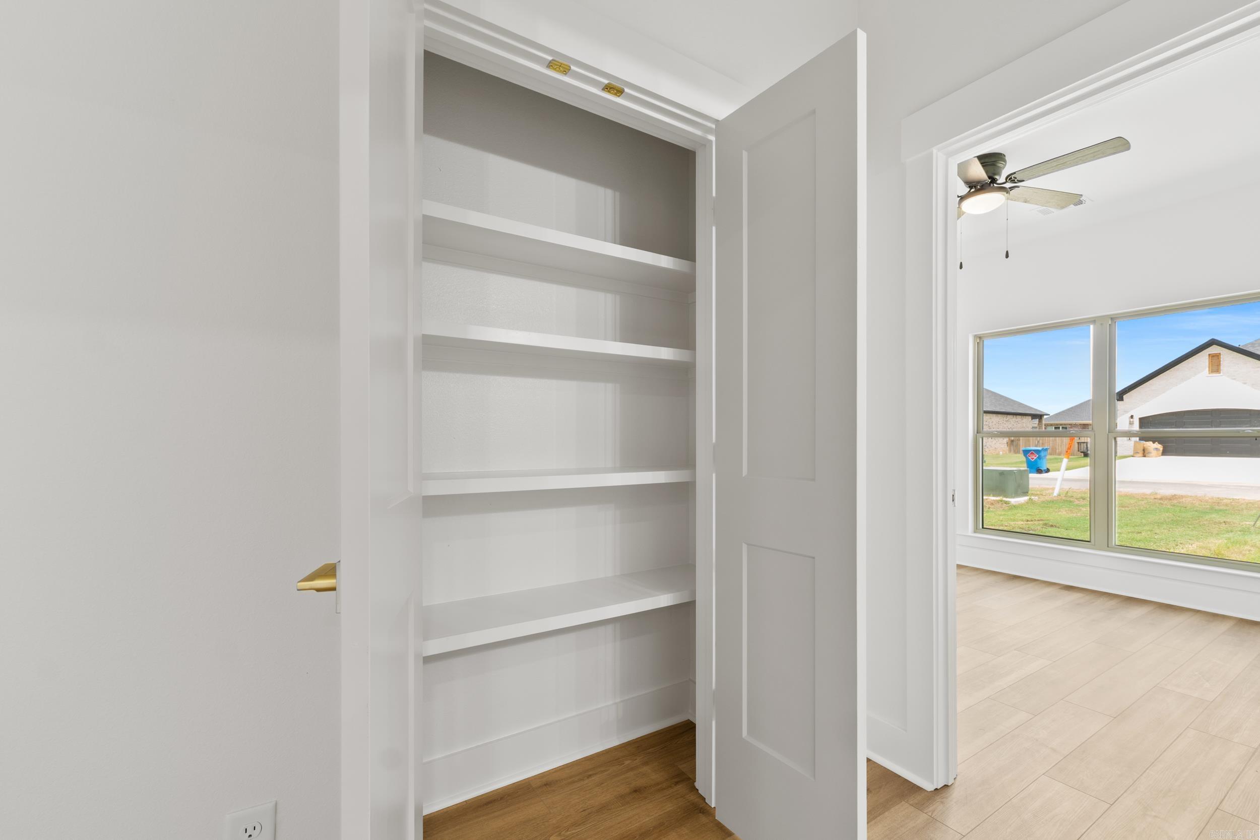 EAST MEADOW - Residential