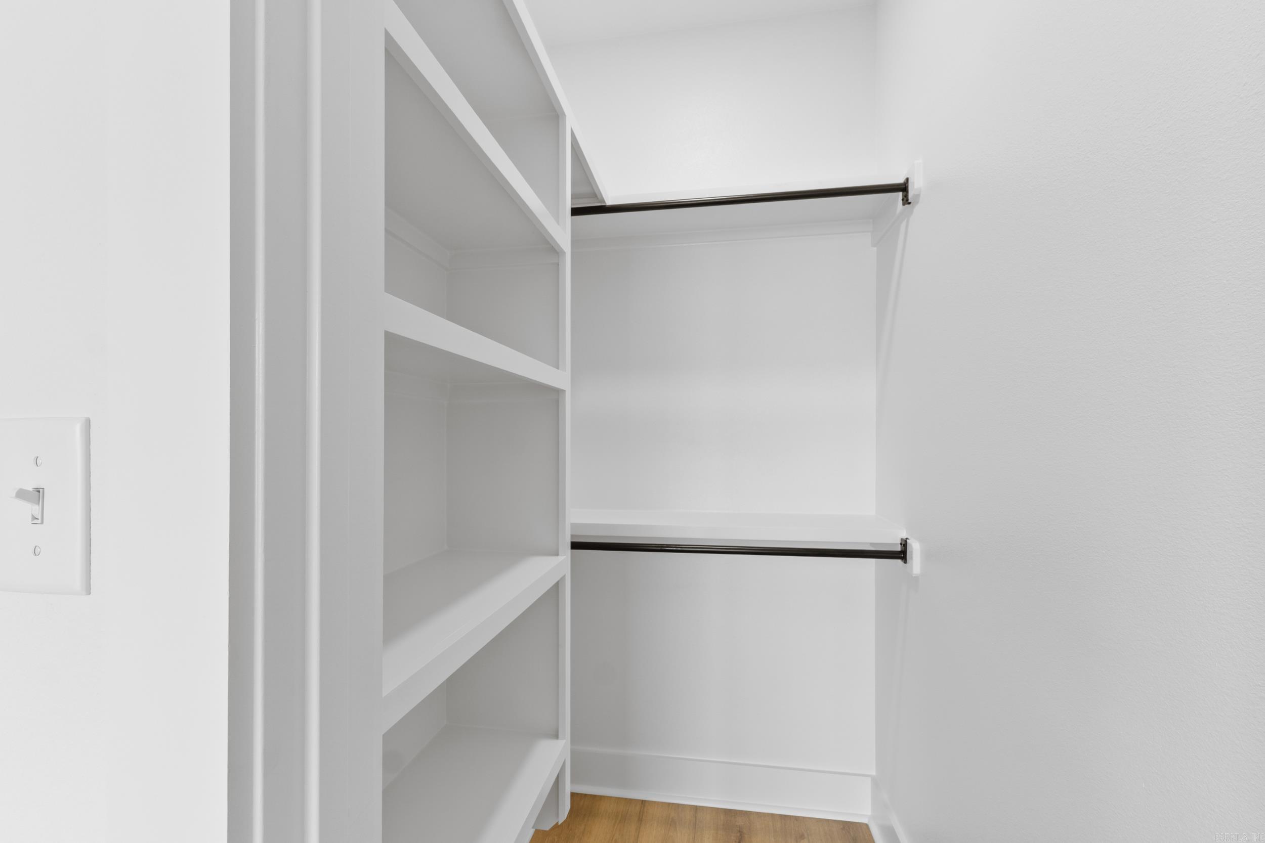 EAST MEADOW - Residential