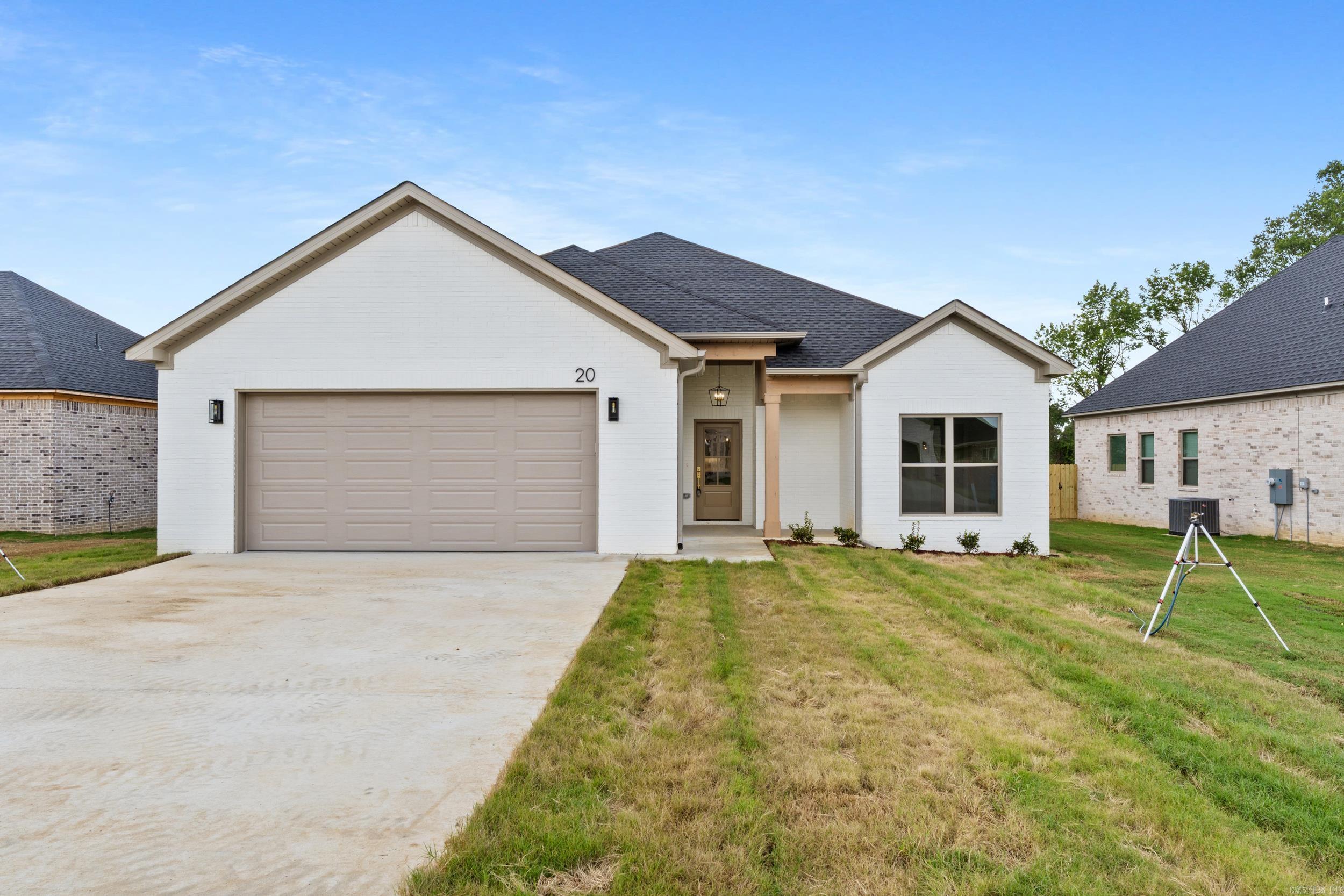 EAST MEADOW - Residential