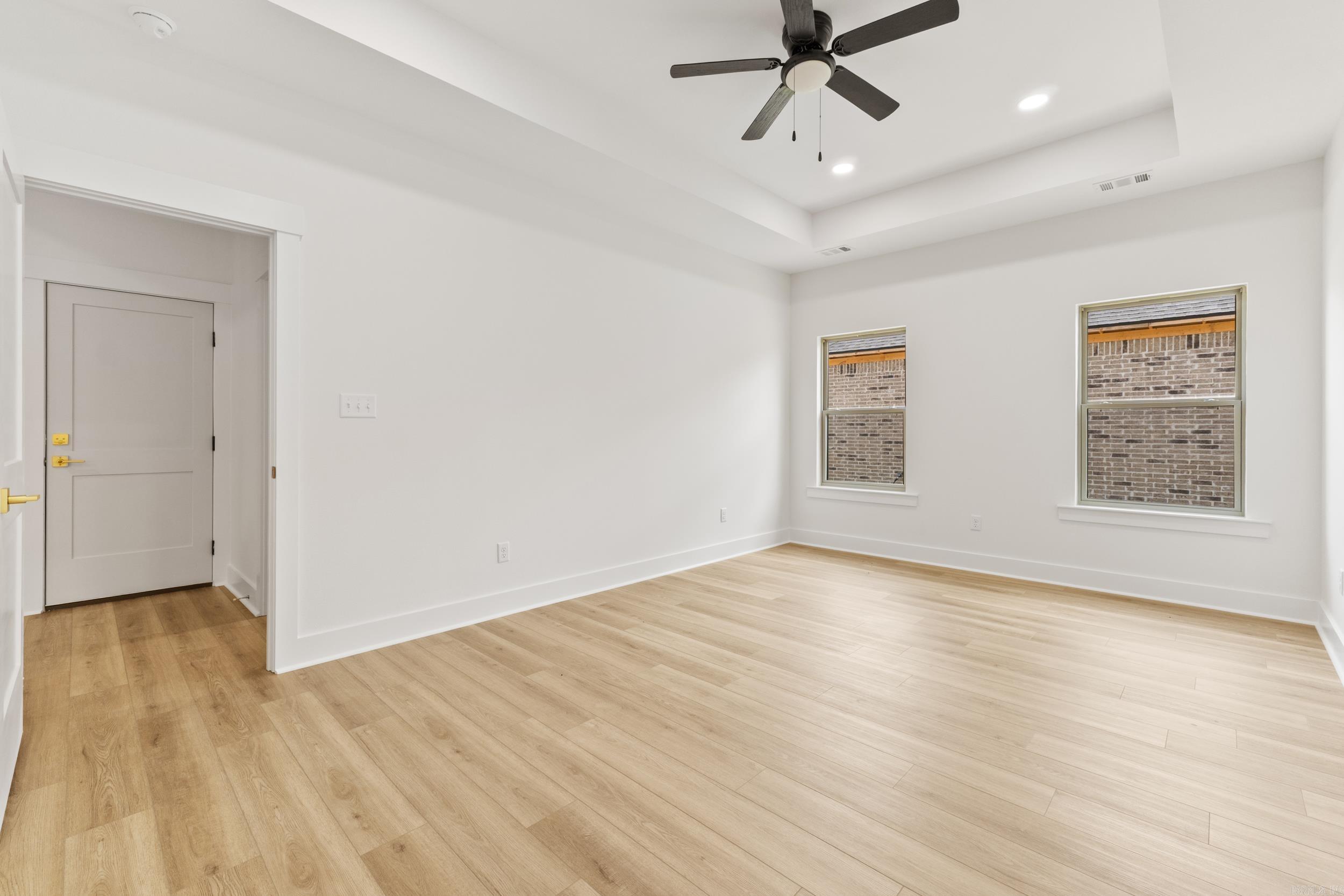 EAST MEADOW - Residential