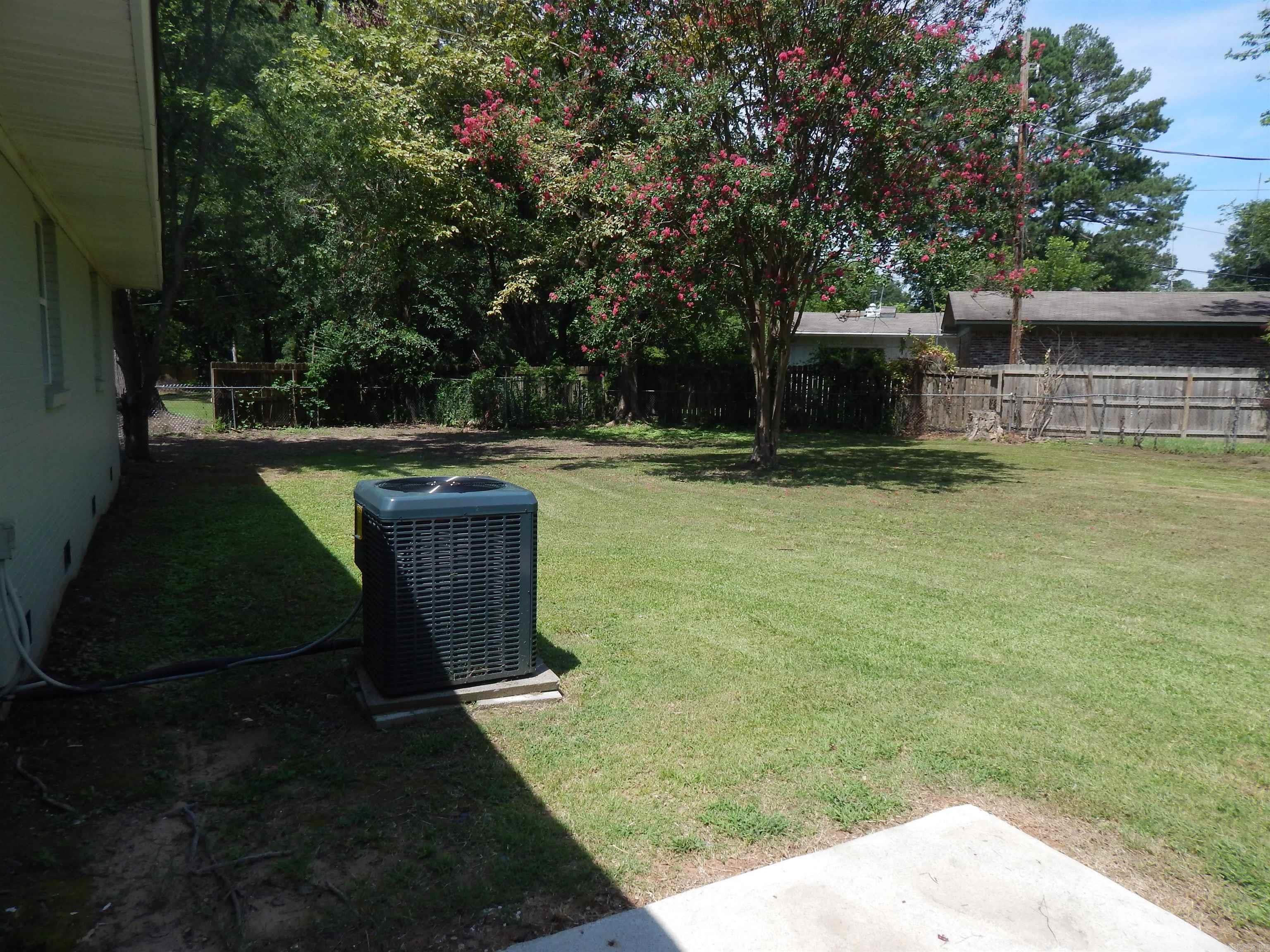 DEERWOOD ADDN - Residential