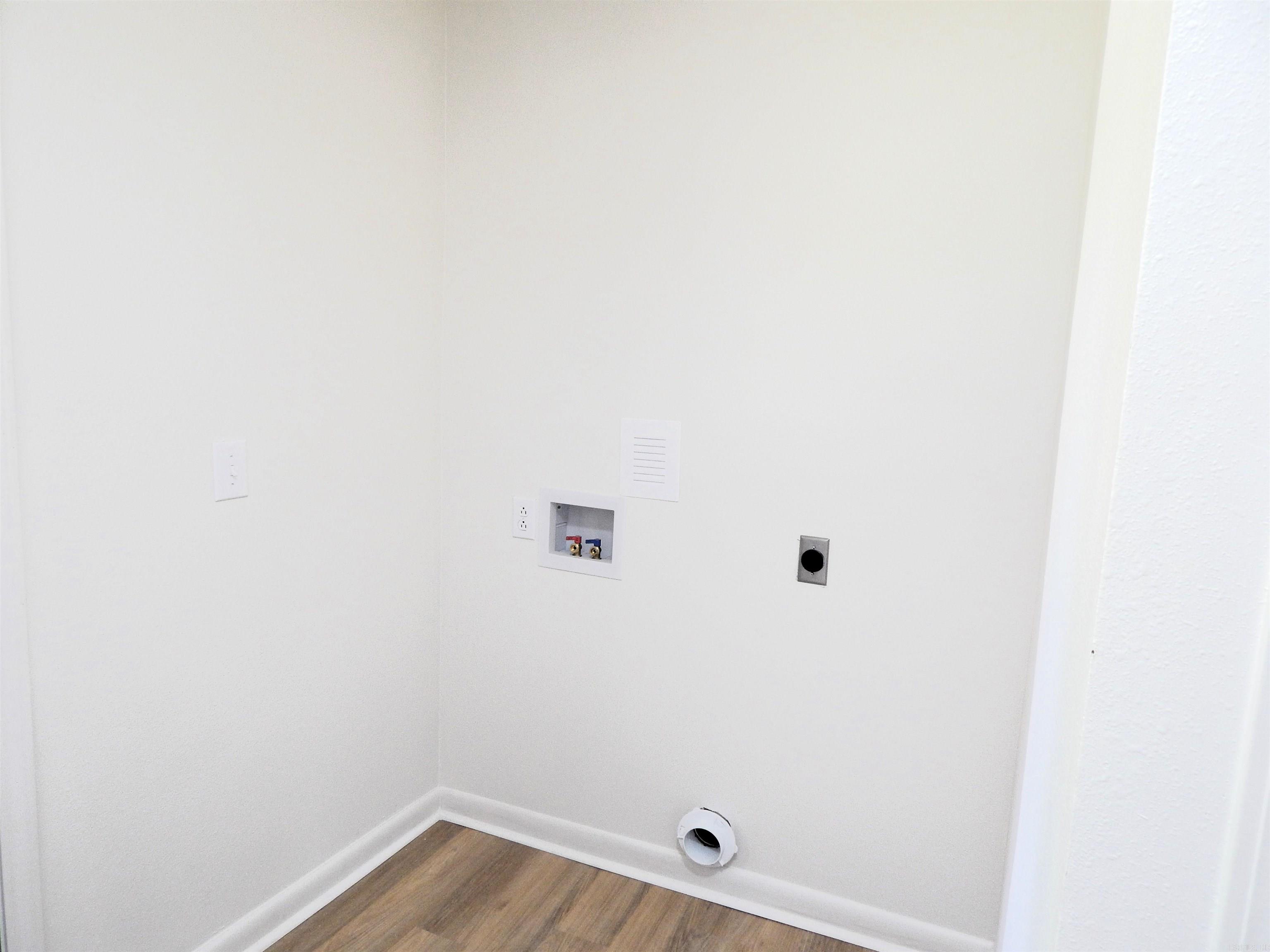 DEERWOOD ADDN - Residential