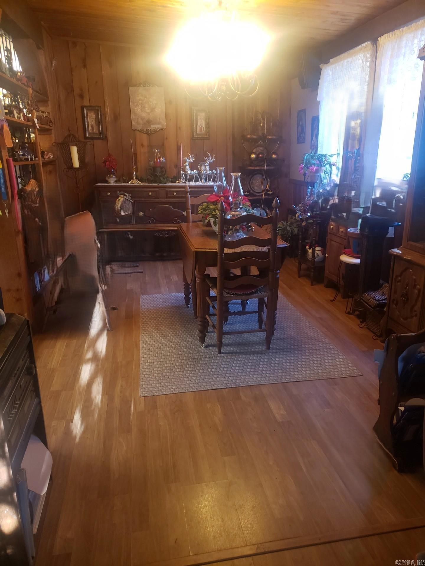 Metropolitan - Residential