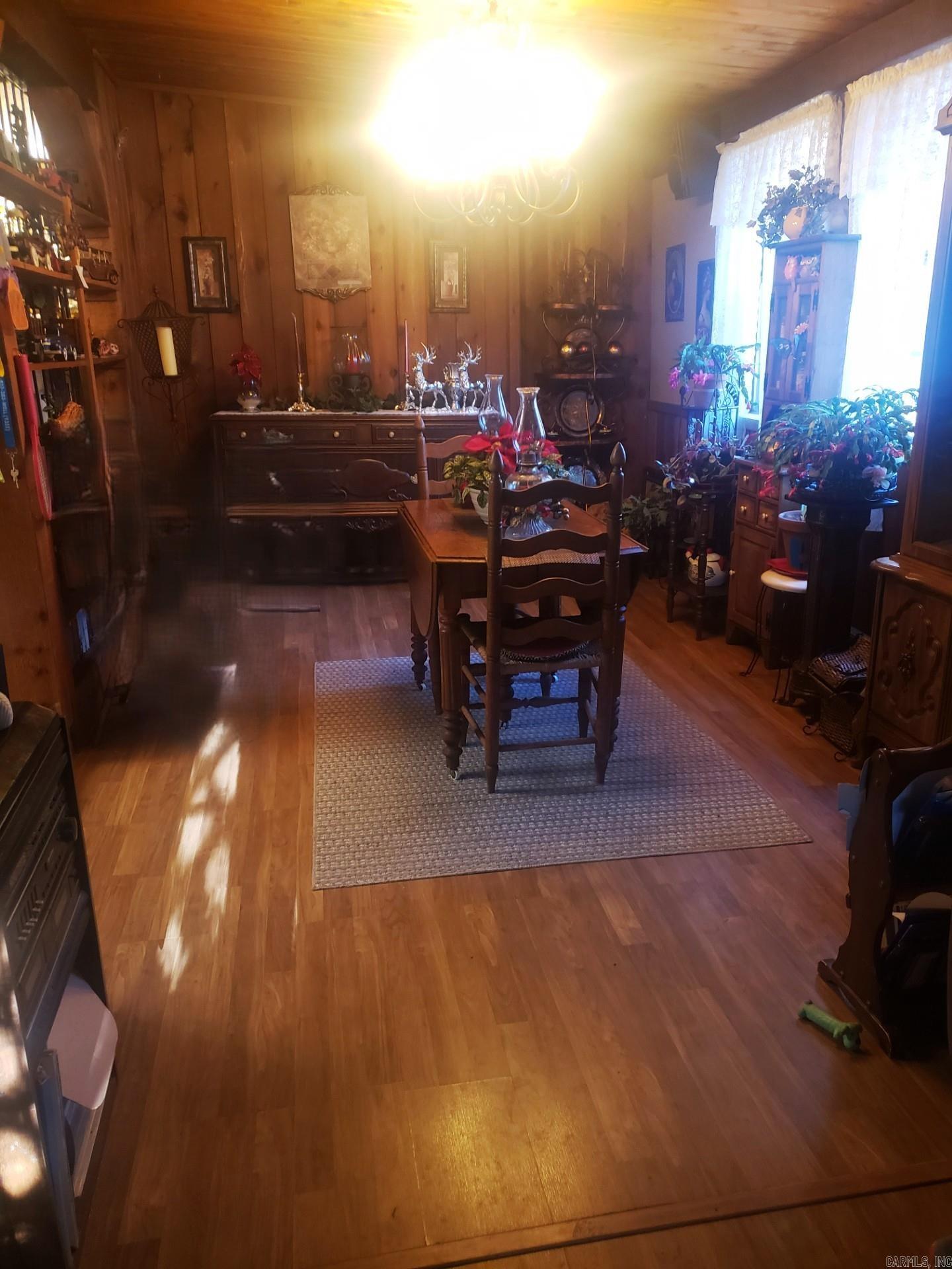 Metropolitan - Residential