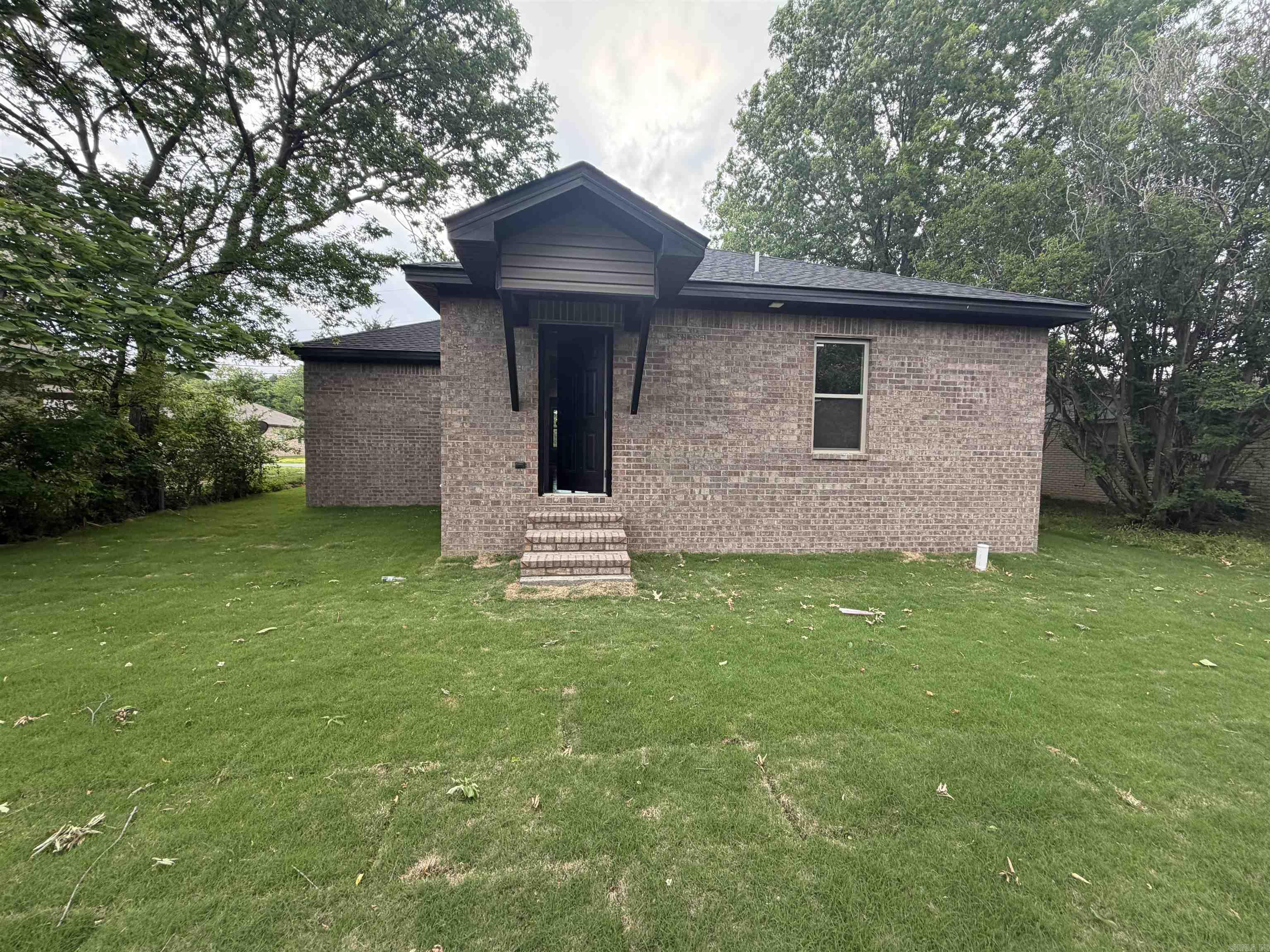 KIECH, EARL 2ND ADD - Residential