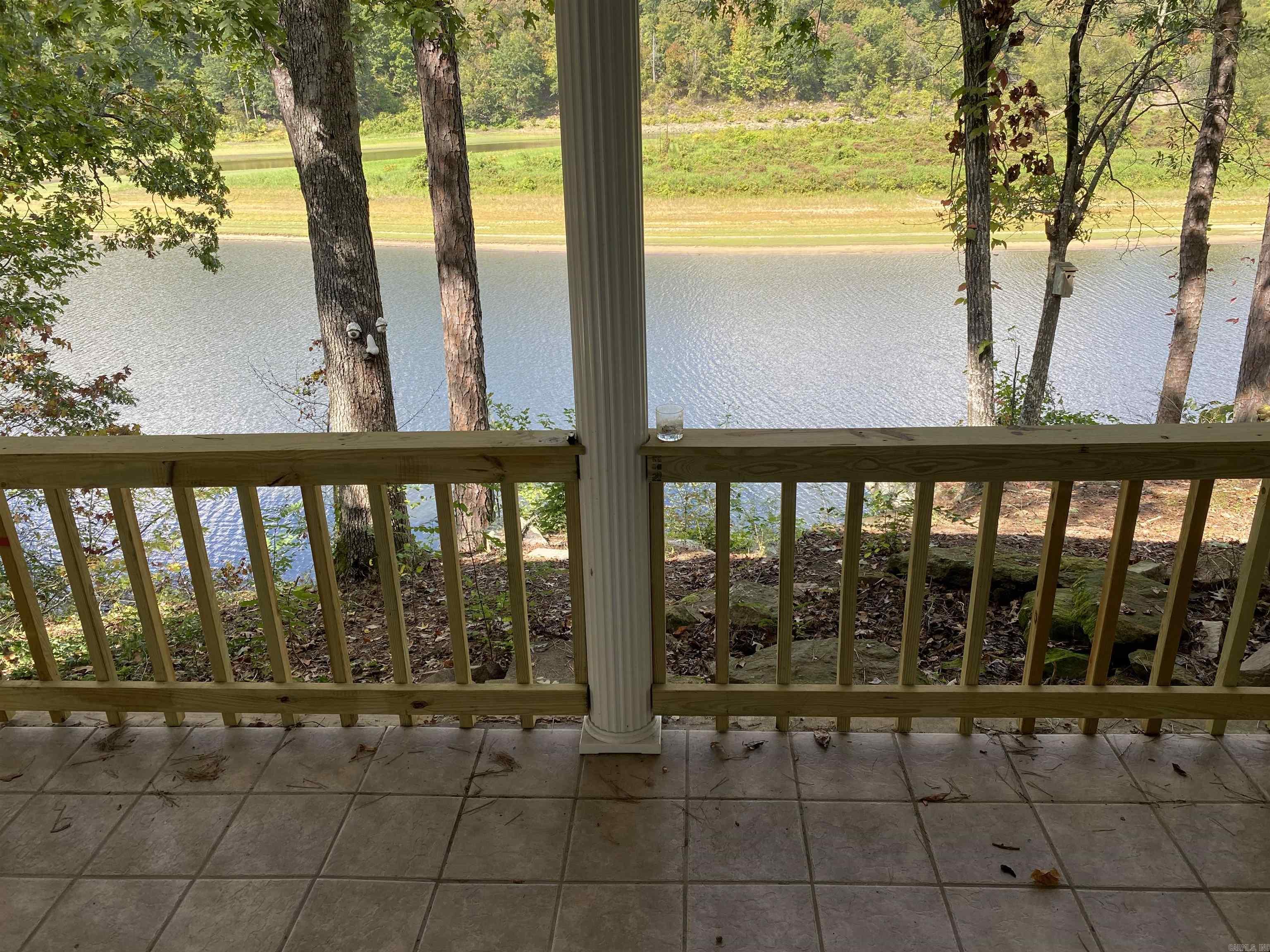 TOMAHAWK VILLAGE - Residential