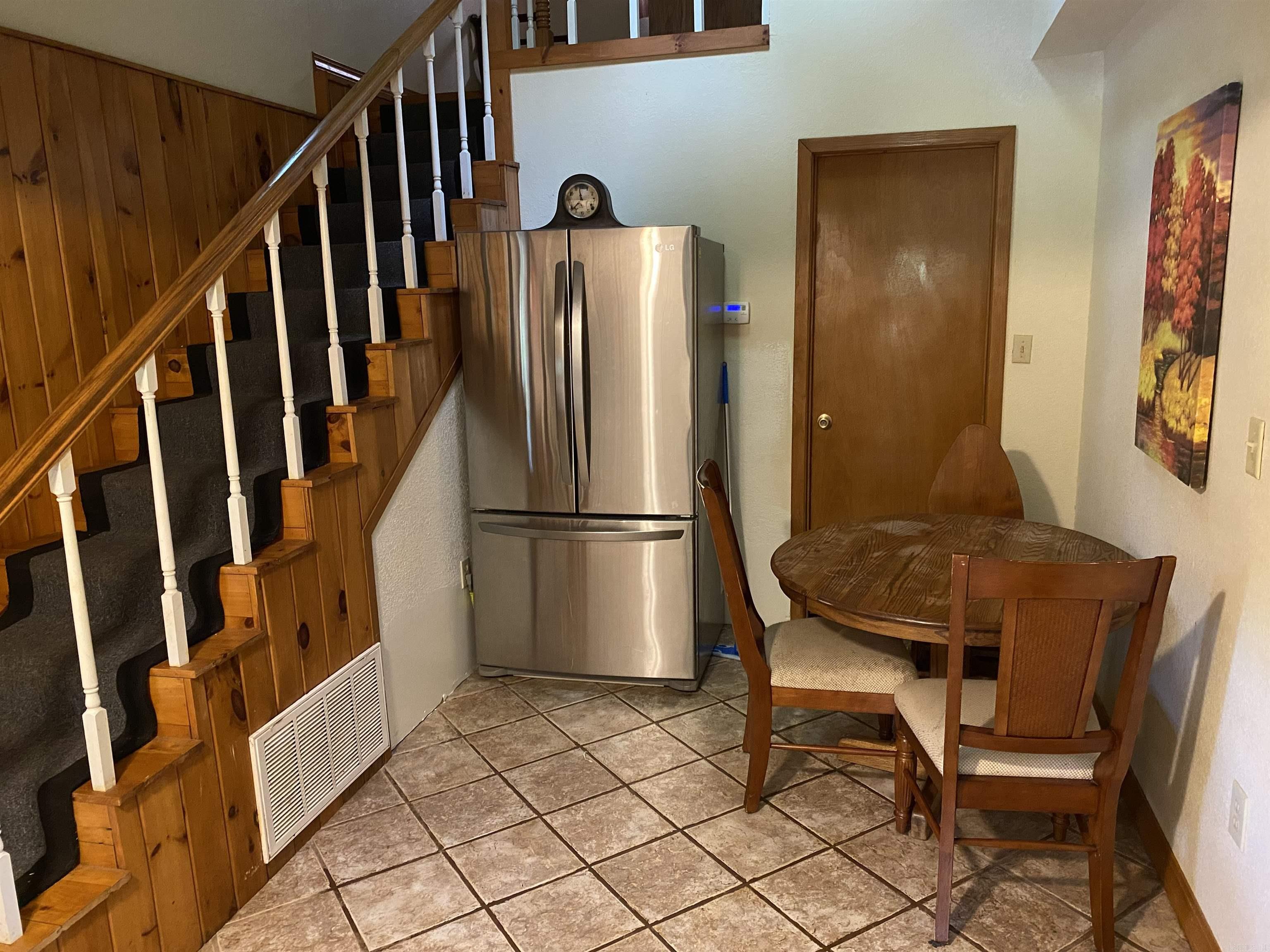 TOMAHAWK VILLAGE - Residential