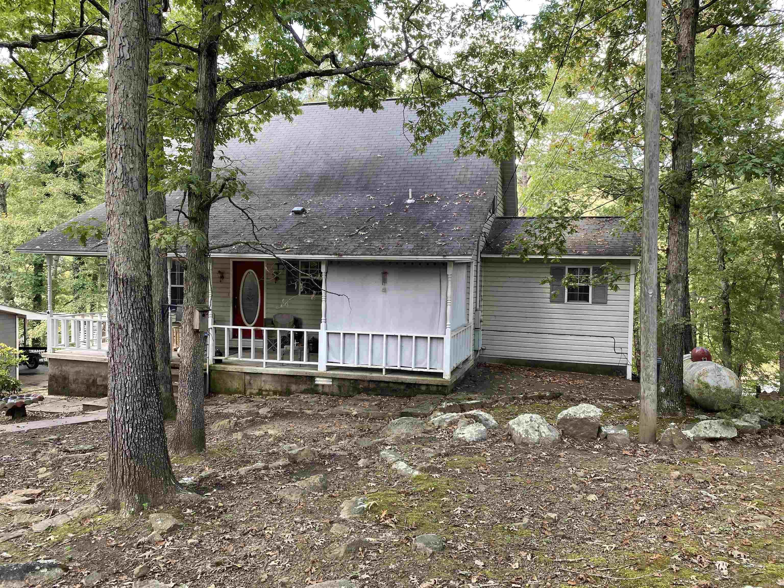 TOMAHAWK VILLAGE - Residential