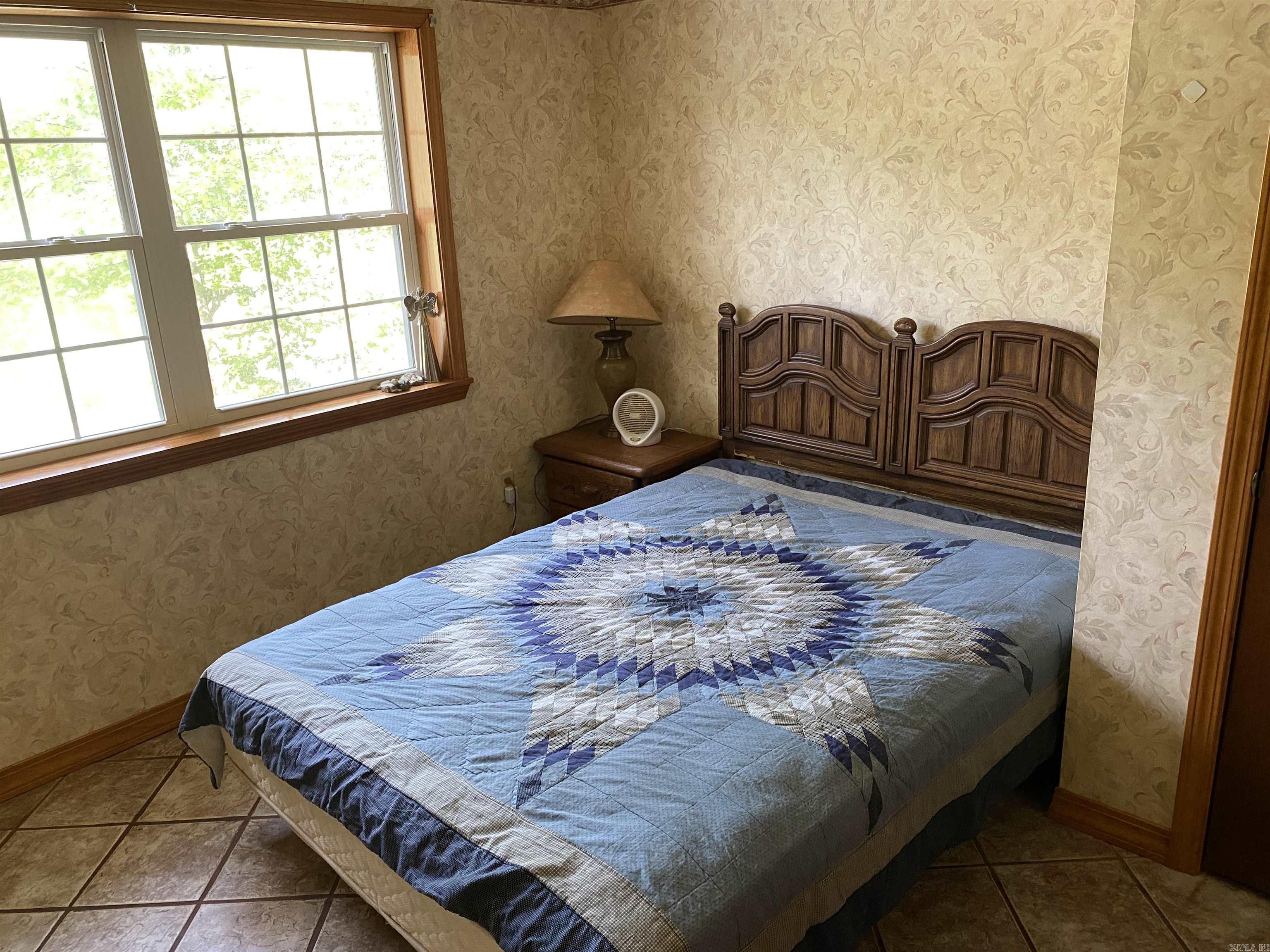 TOMAHAWK VILLAGE - Residential