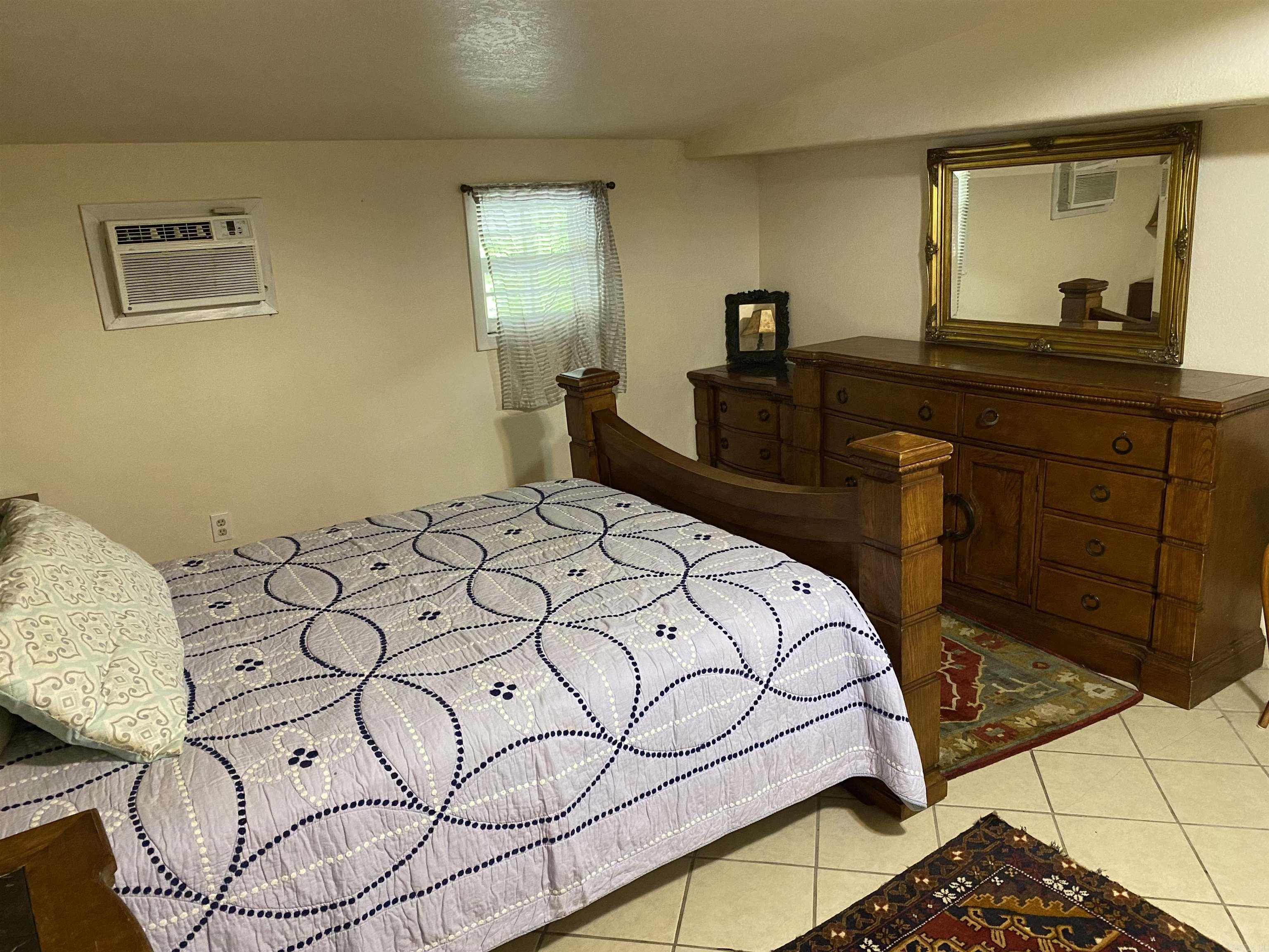 TOMAHAWK VILLAGE - Residential