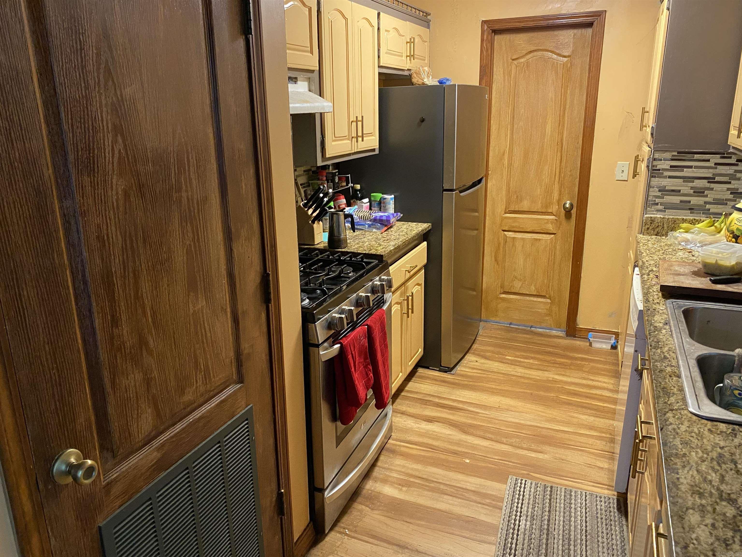 TOMAHAWK VILLAGE - Residential