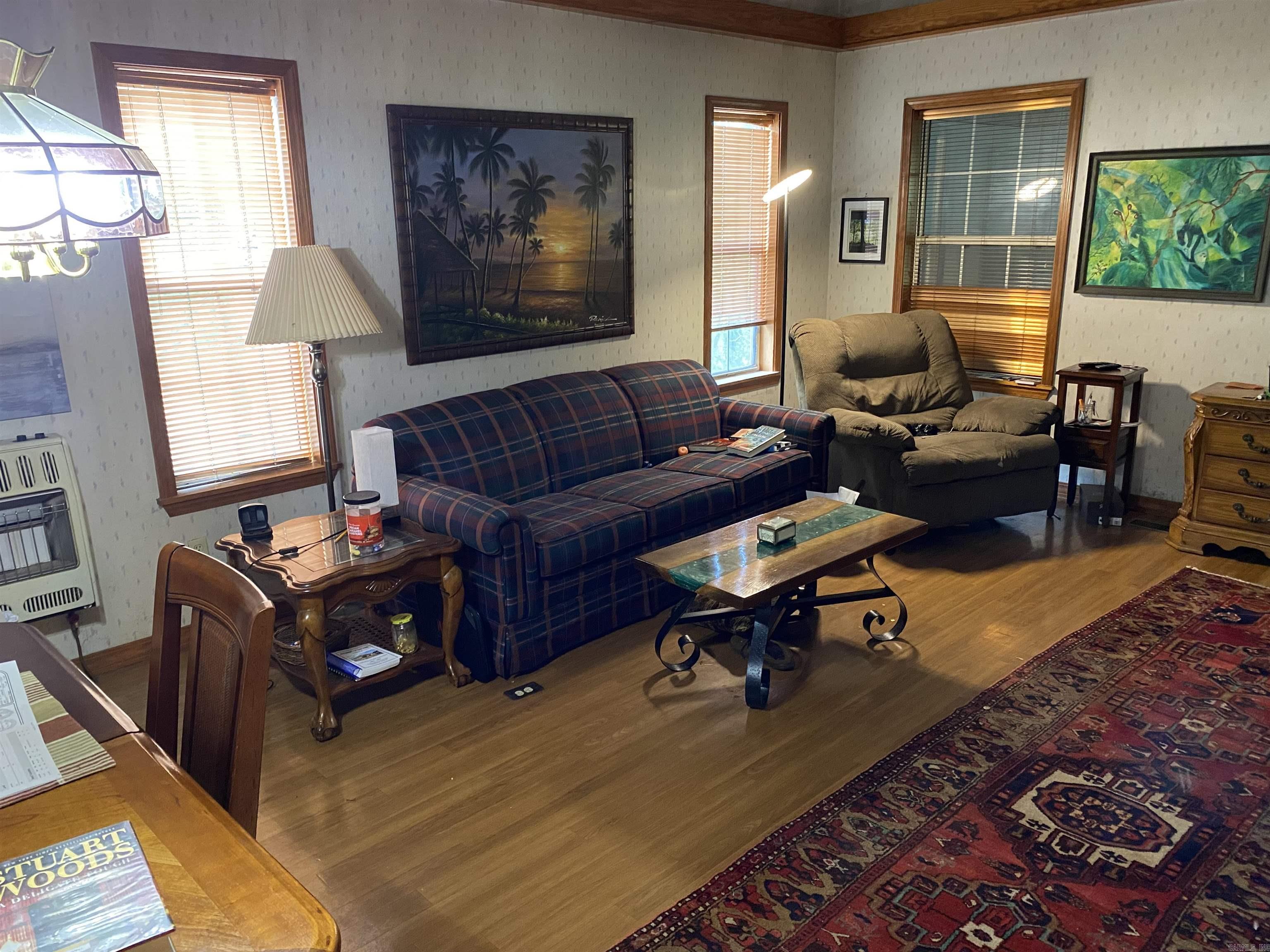 TOMAHAWK VILLAGE - Residential