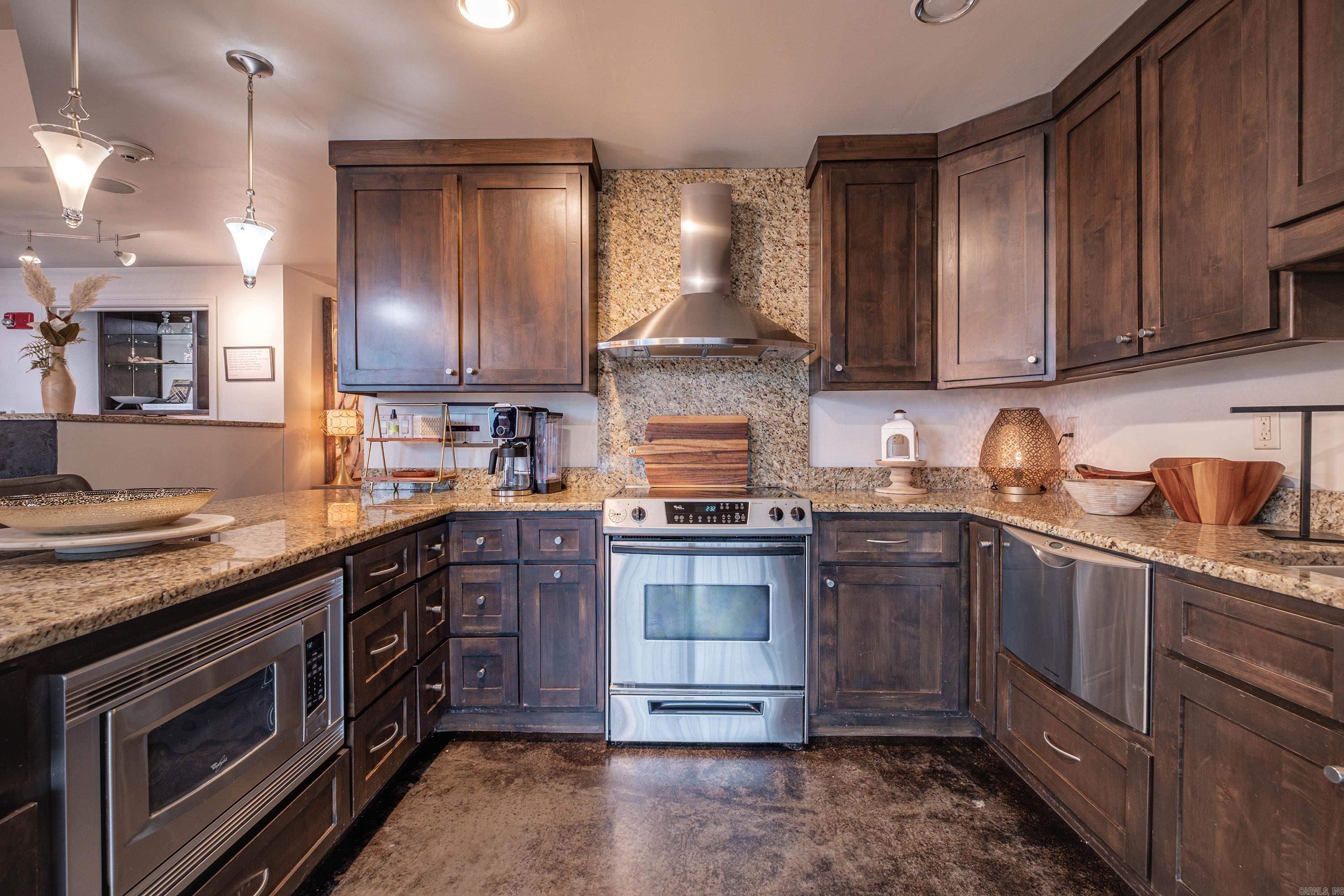 CLINTON & SHERMAN HPR - Residential