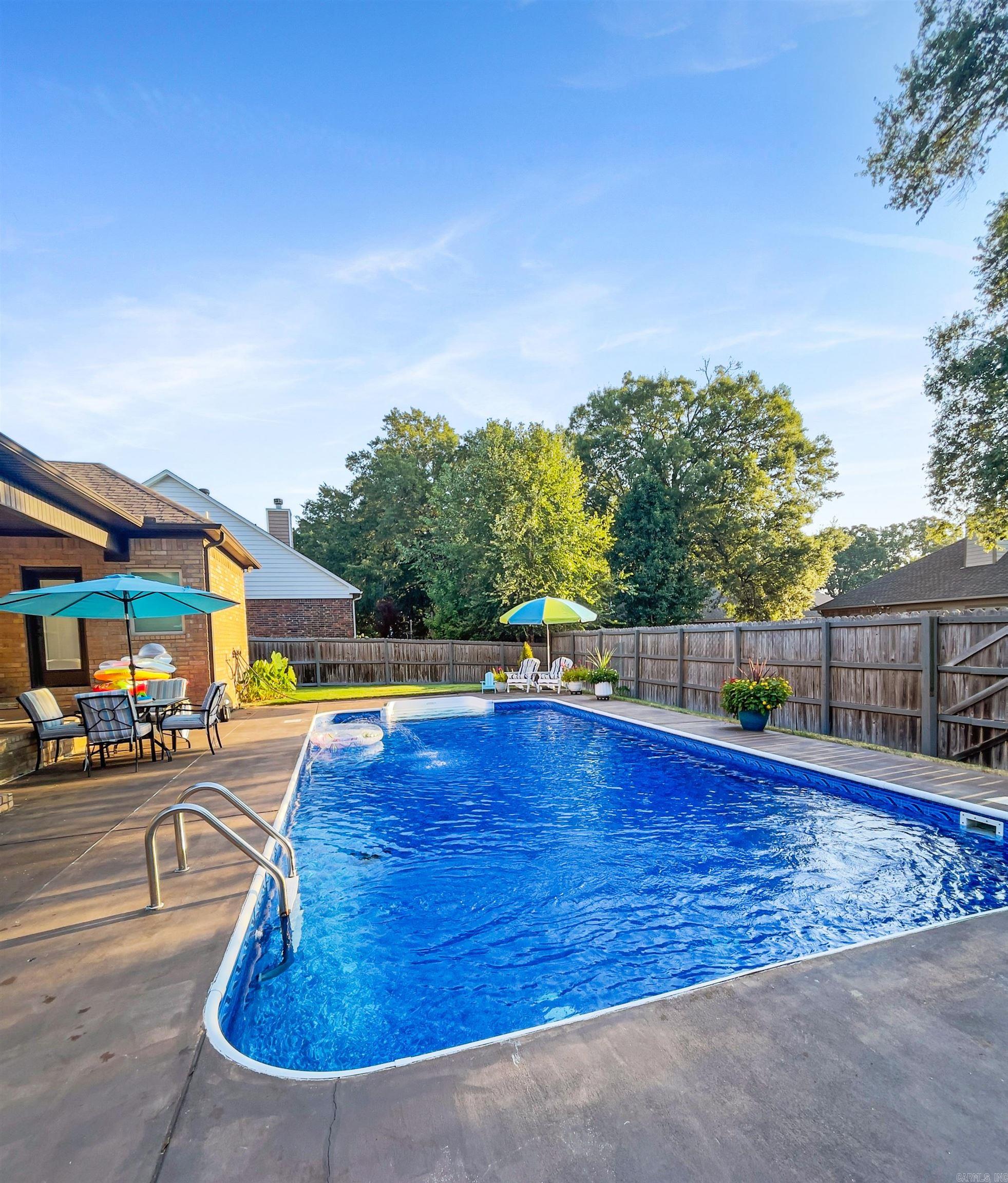 CHAPEL CREEK - Residential