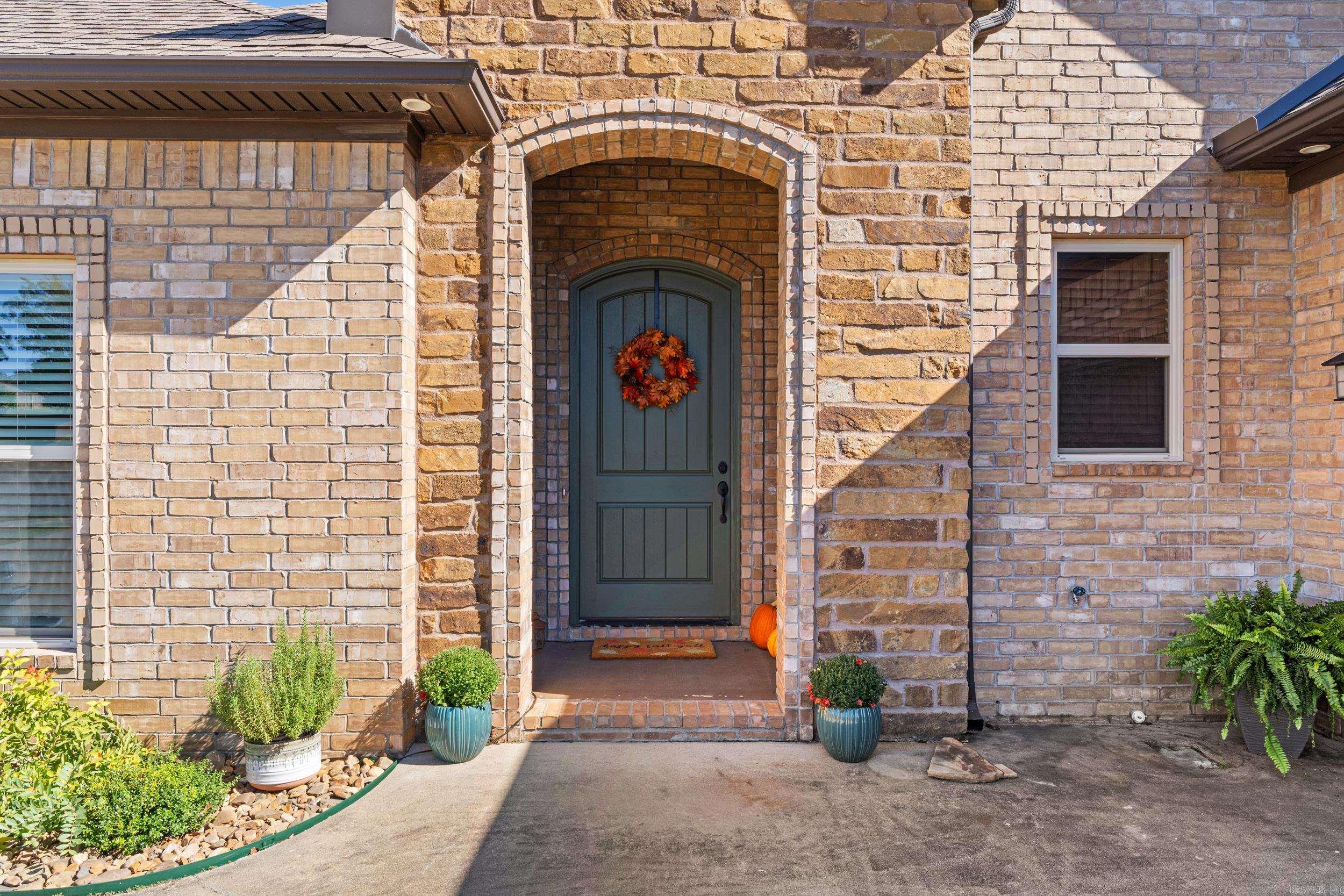 CHAPEL CREEK - Residential