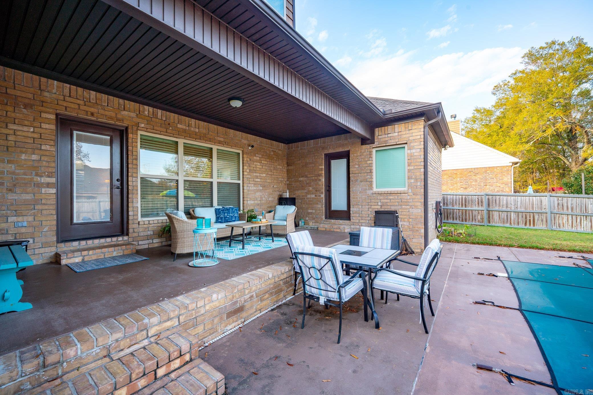 CHAPEL CREEK - Residential