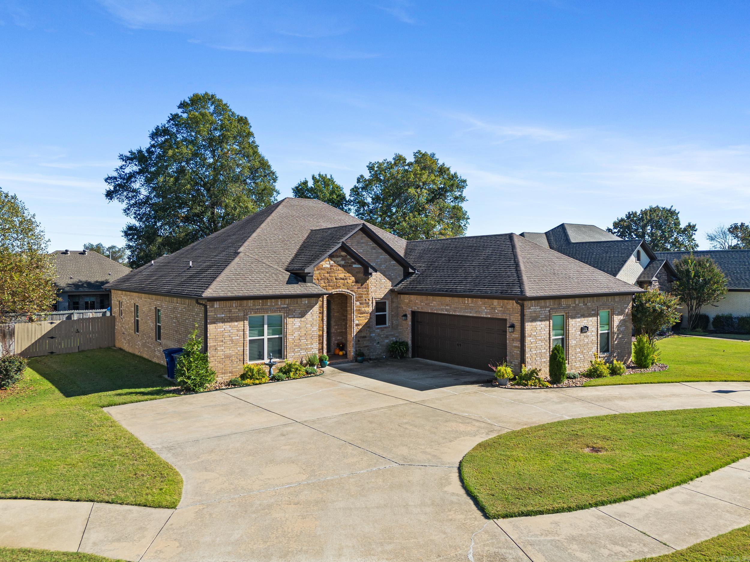 CHAPEL CREEK - Residential