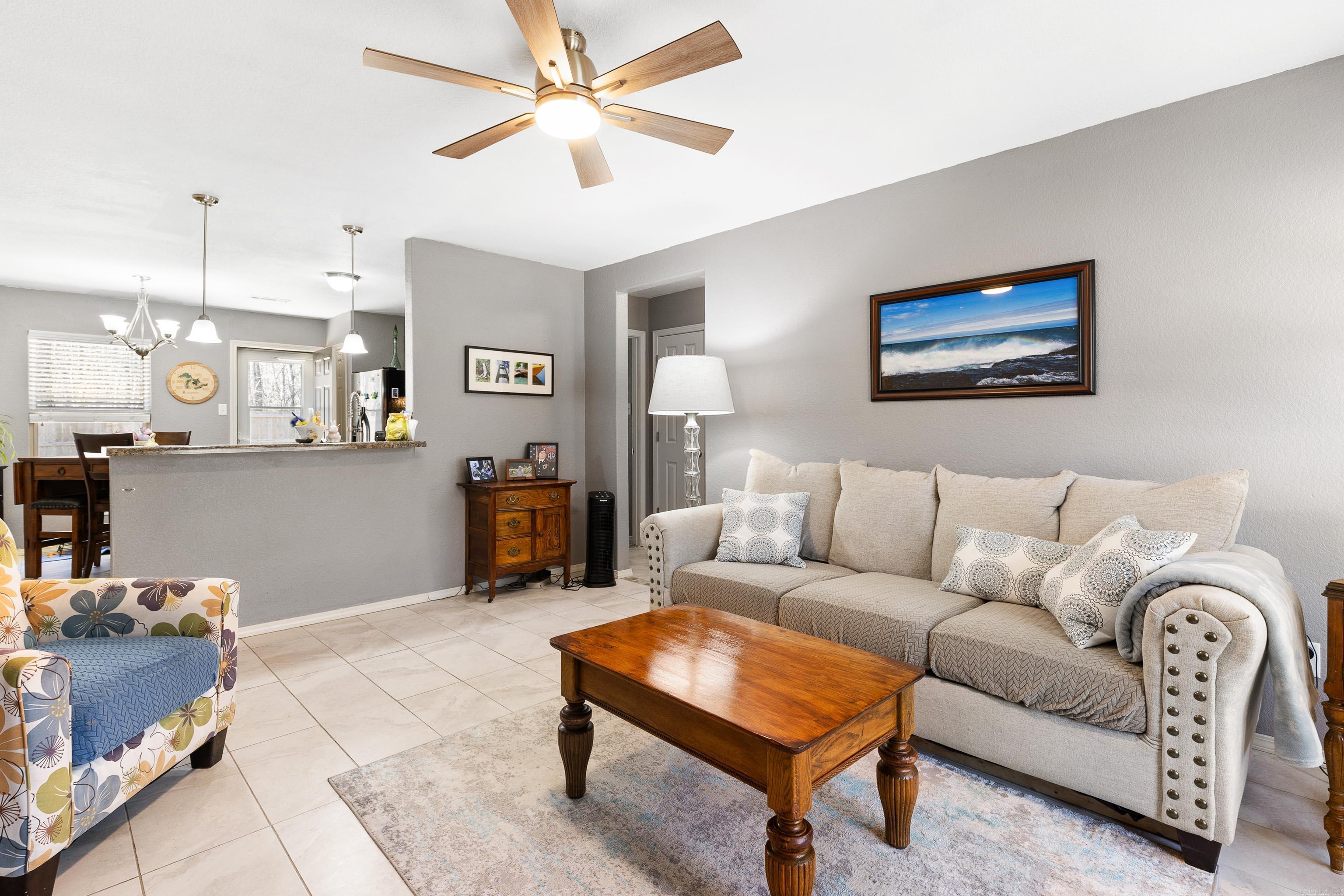 OXFORD VALLEY - Residential