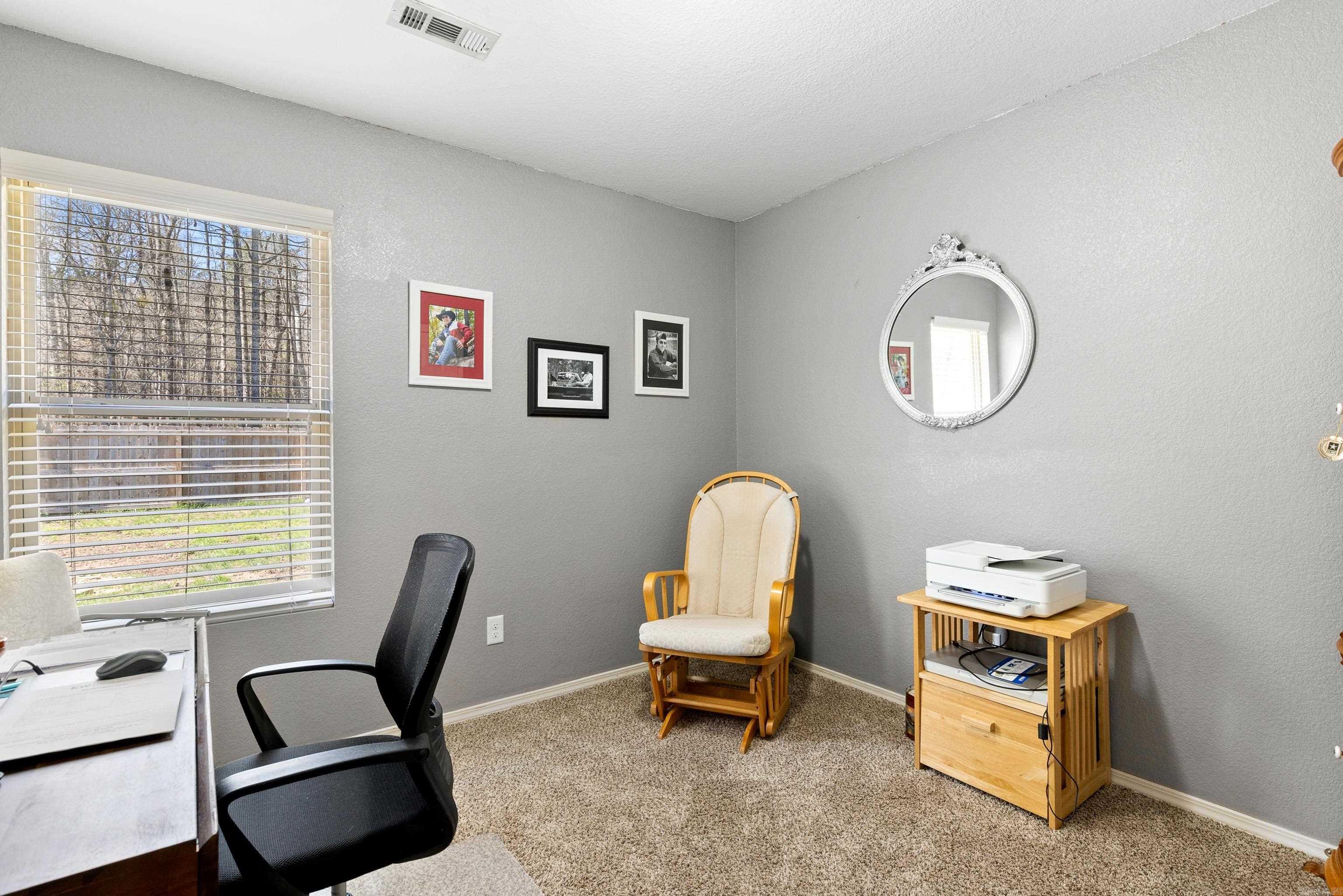 OXFORD VALLEY - Residential