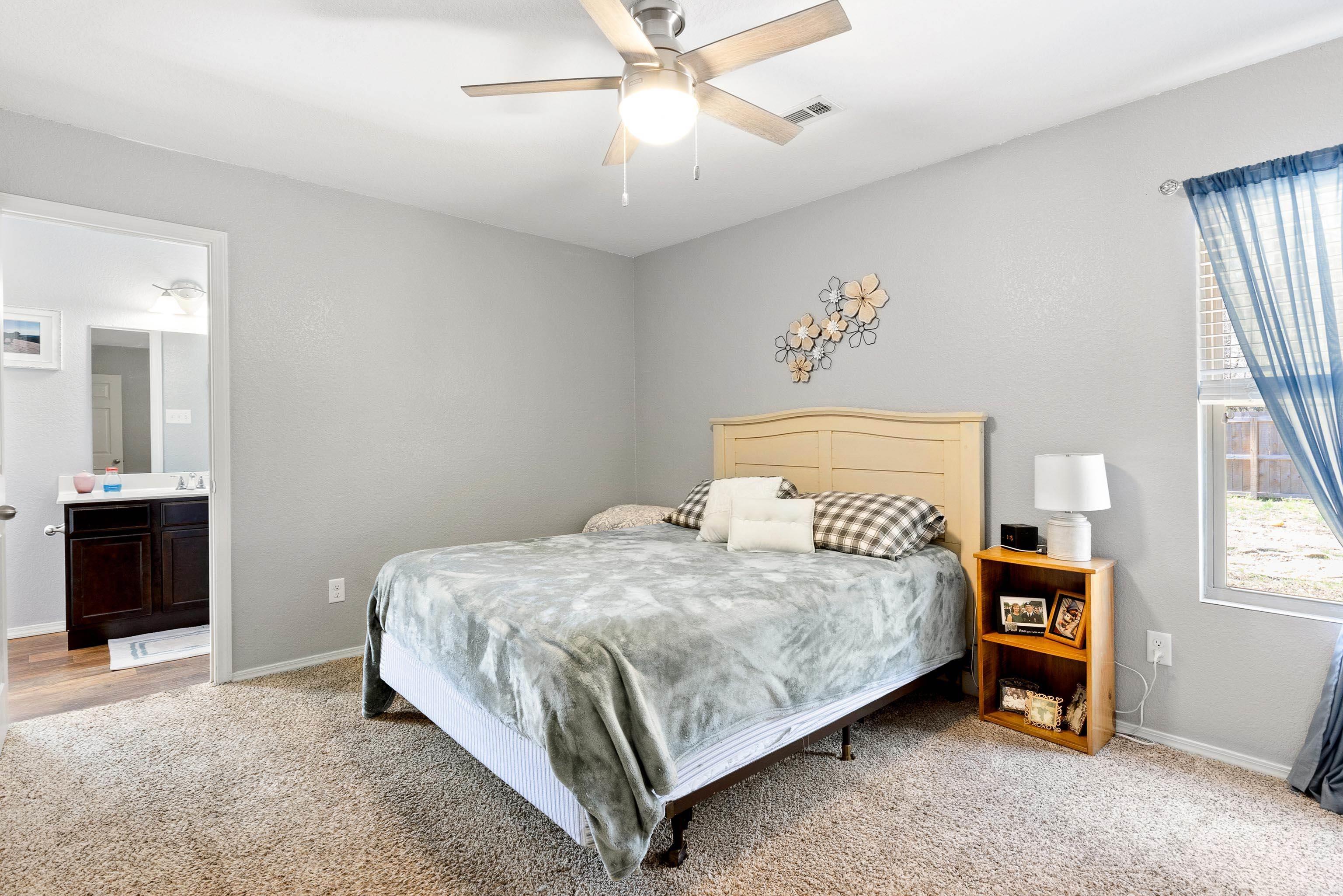 OXFORD VALLEY - Residential