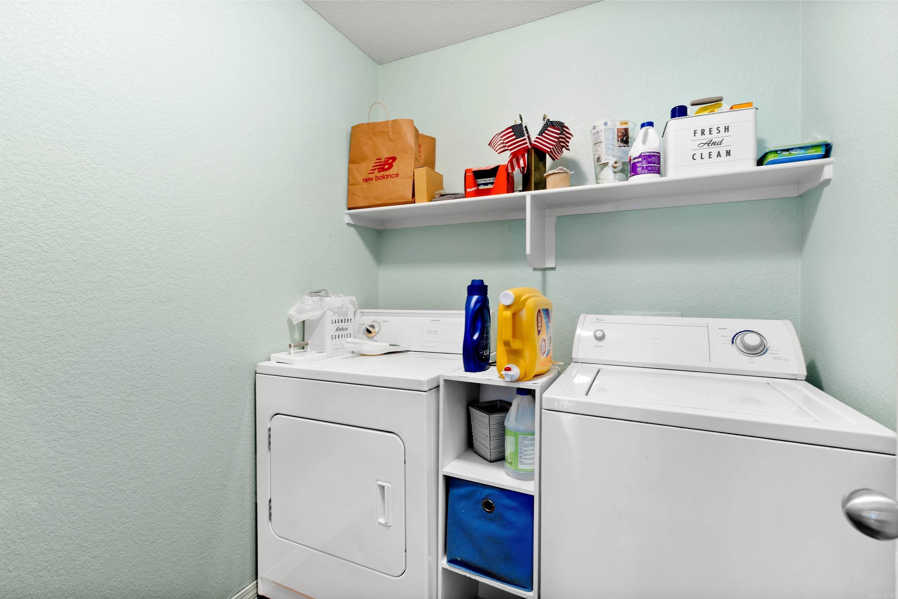 OXFORD VALLEY - Residential