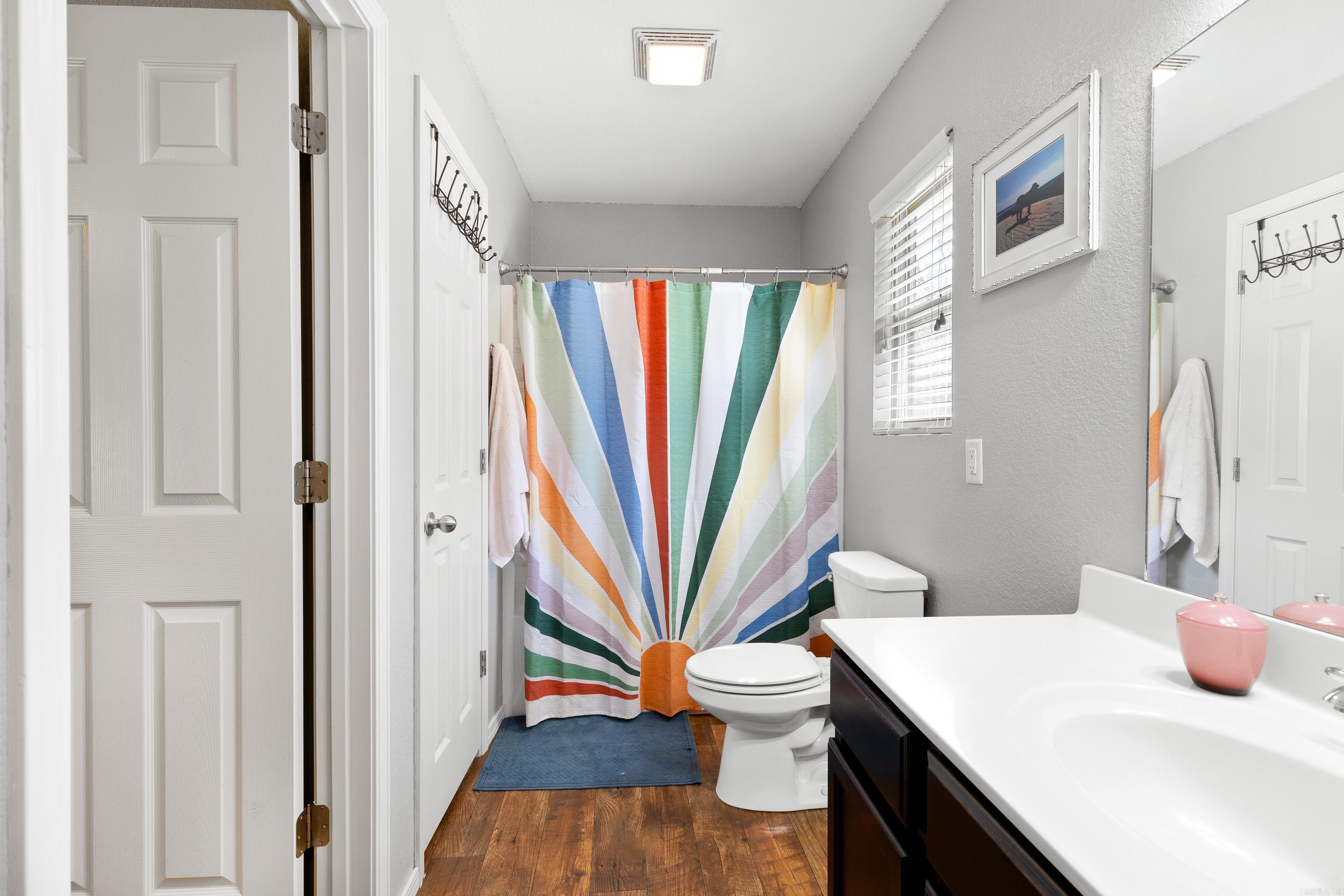 OXFORD VALLEY - Residential