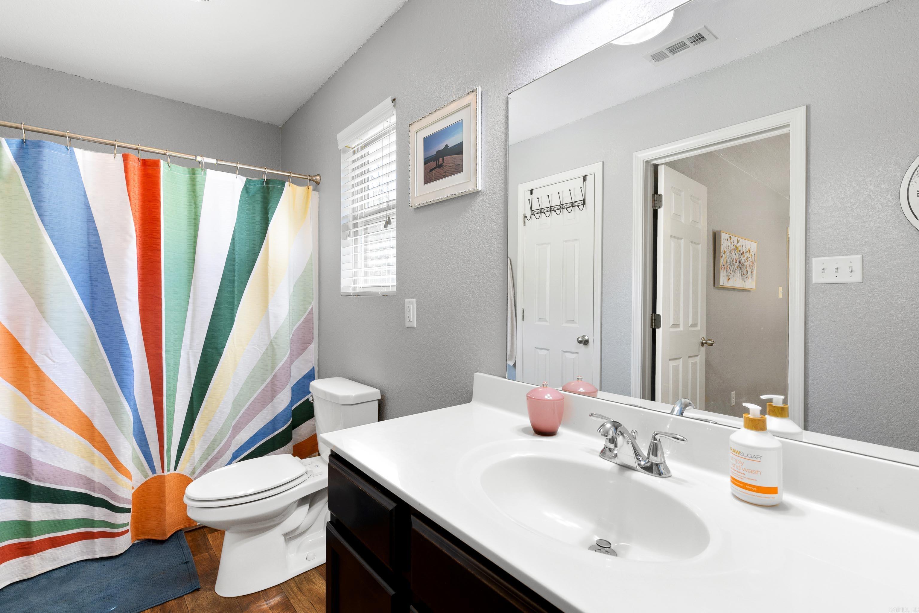 OXFORD VALLEY - Residential