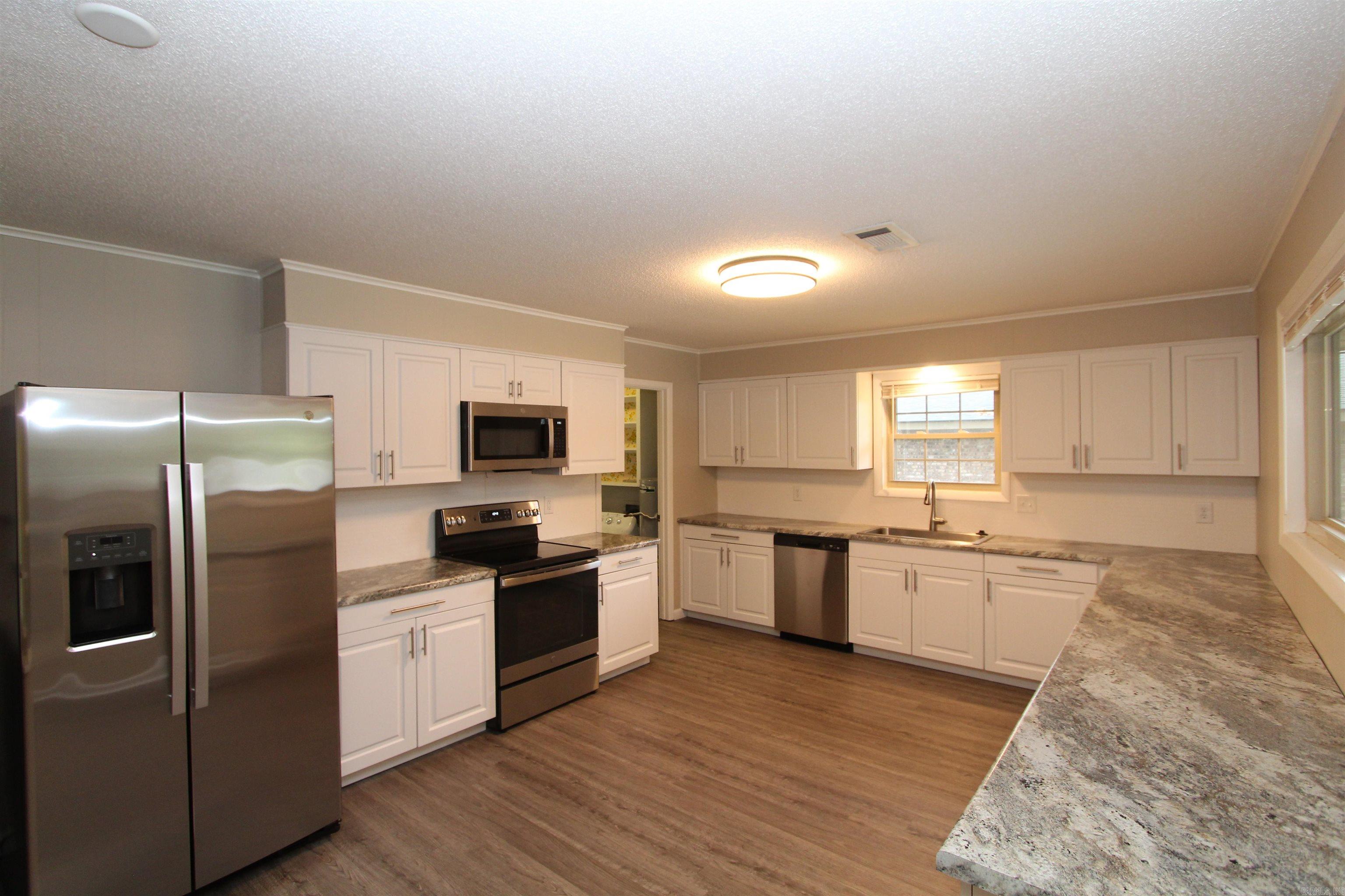 PIKE VIEW - Residential