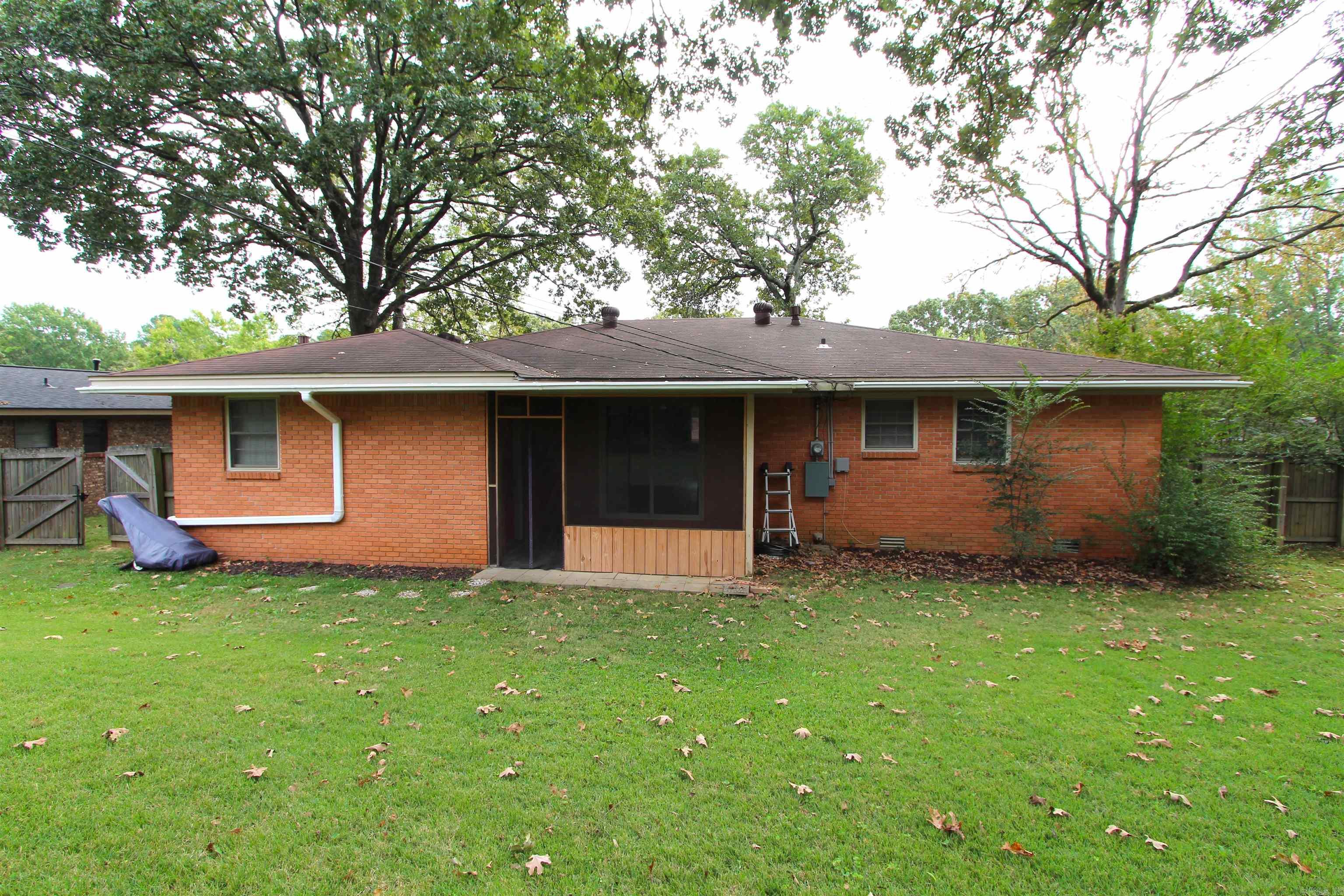 PIKE VIEW - Residential