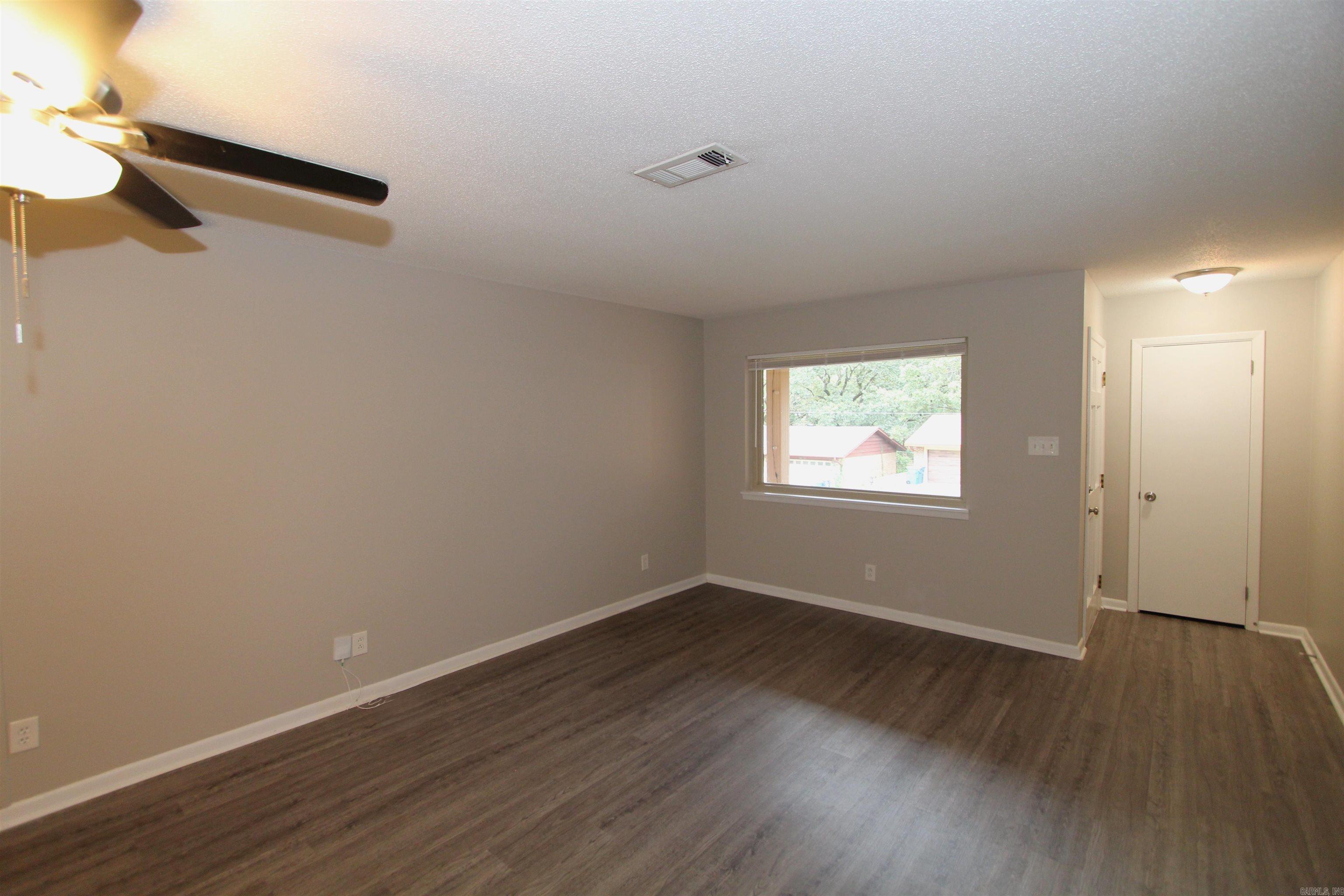 PIKE VIEW - Residential