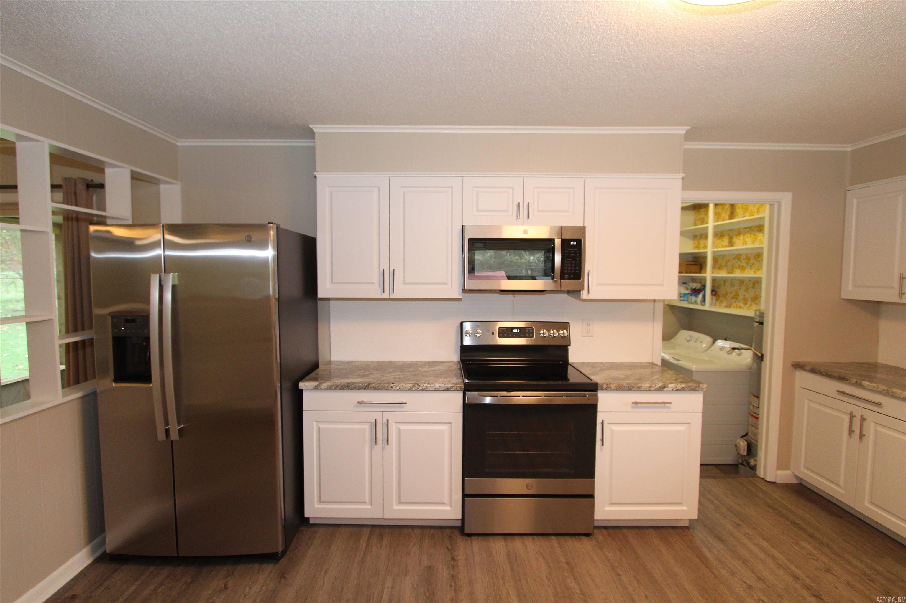 PIKE VIEW - Residential