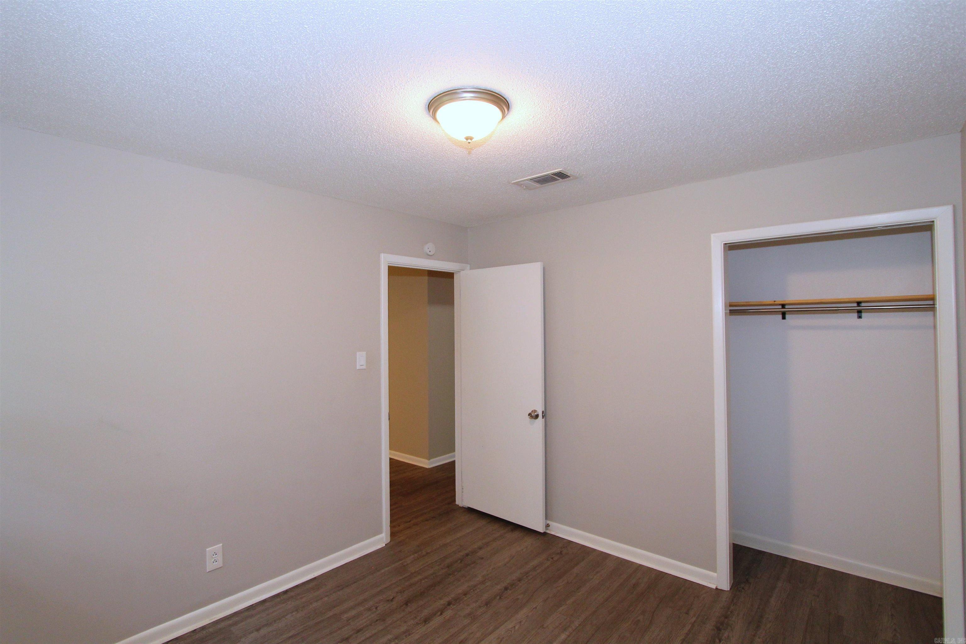 PIKE VIEW - Residential