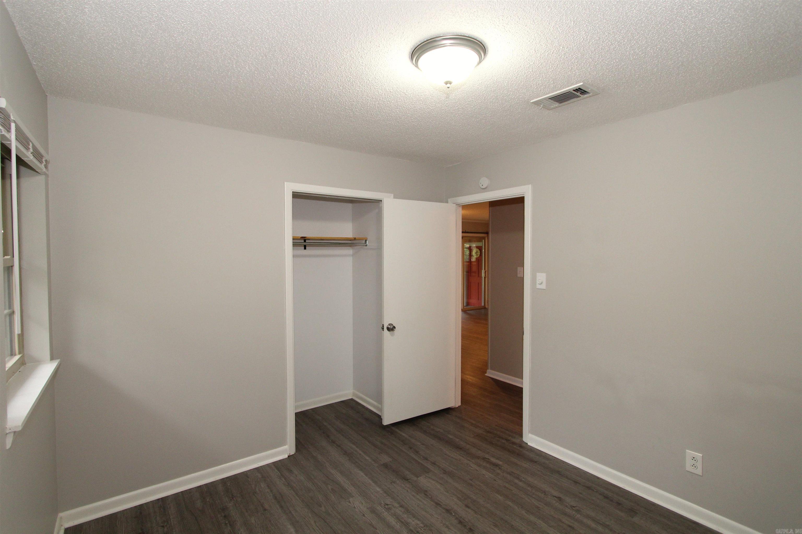 PIKE VIEW - Residential