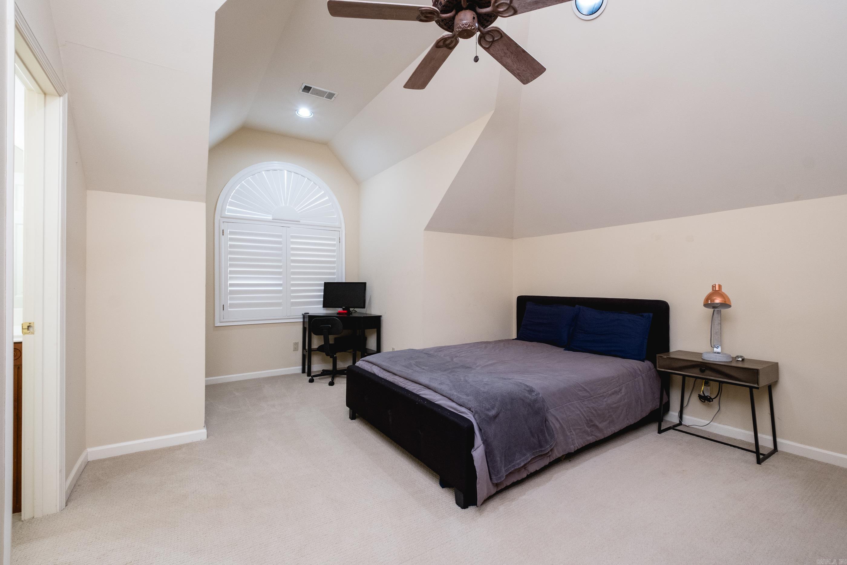 HICKORY CREEK - Residential