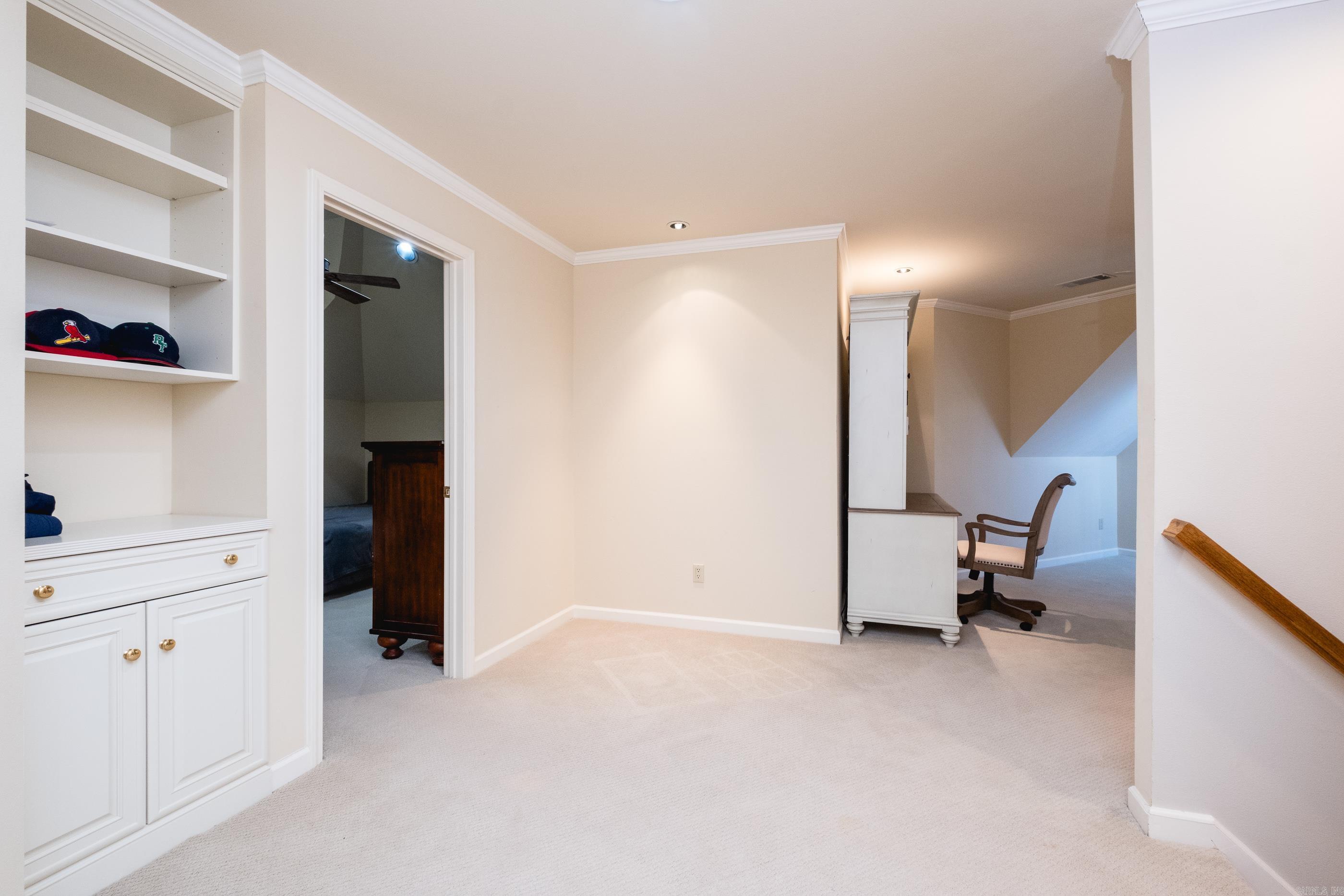 HICKORY CREEK - Residential