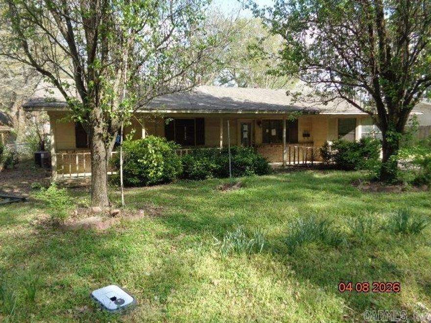 One story home on a flat level lot in the heart of Lonoke. Private setting. Home to be sold as is.
