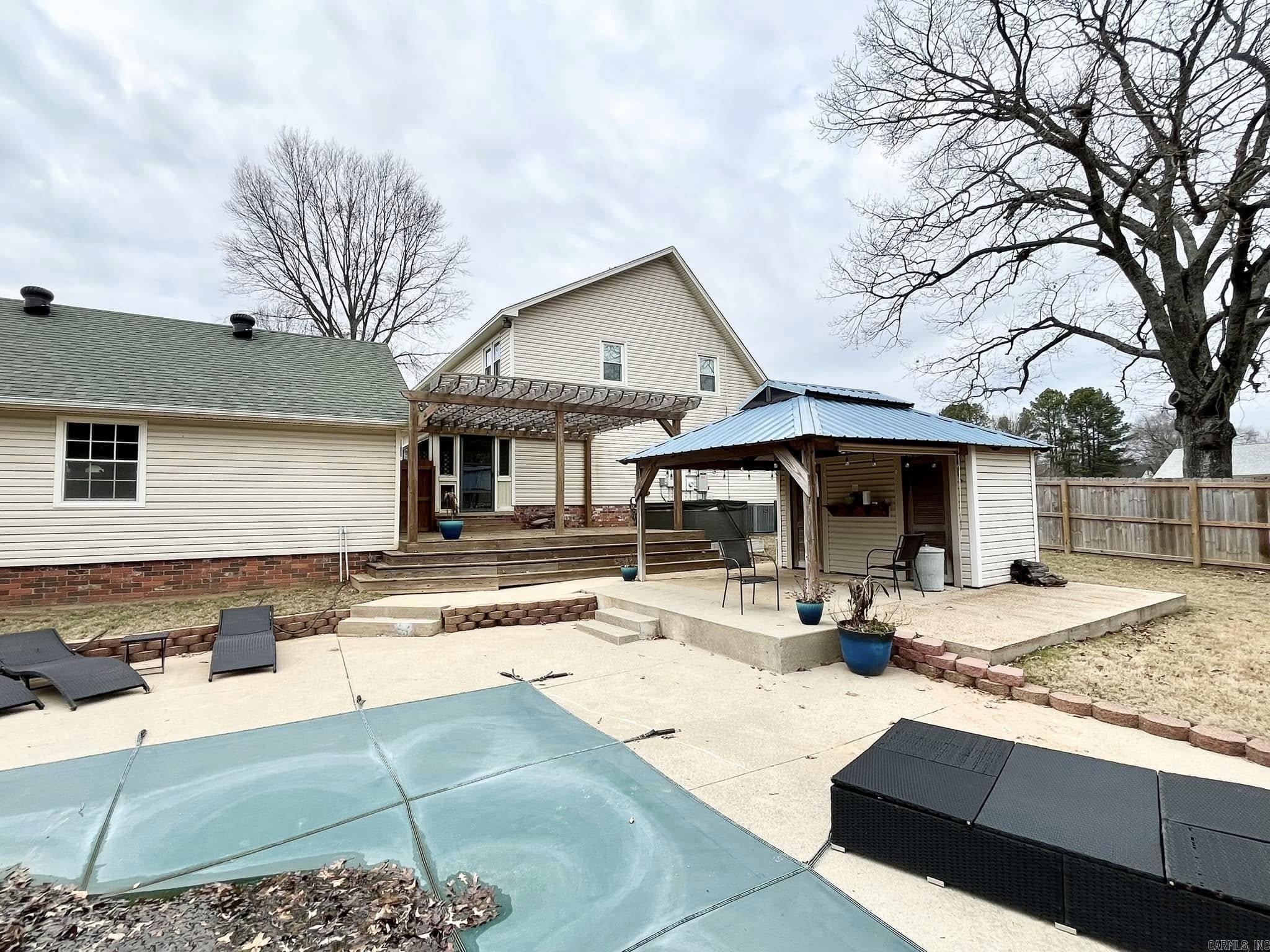 COUNTRY WEST - Residential