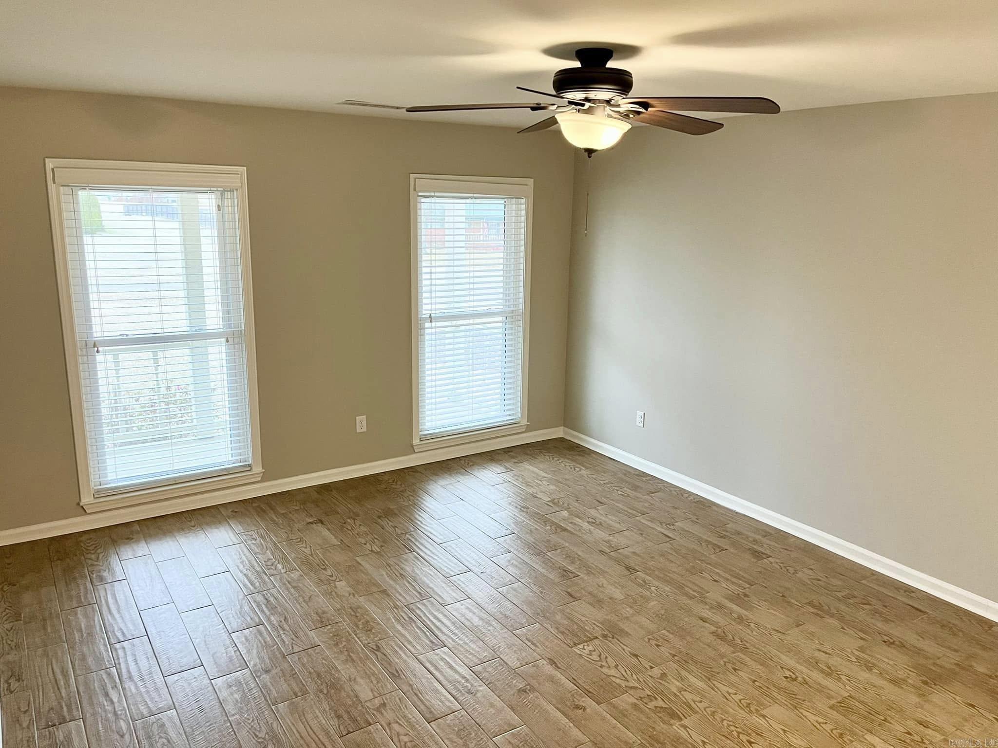 COUNTRY WEST - Residential