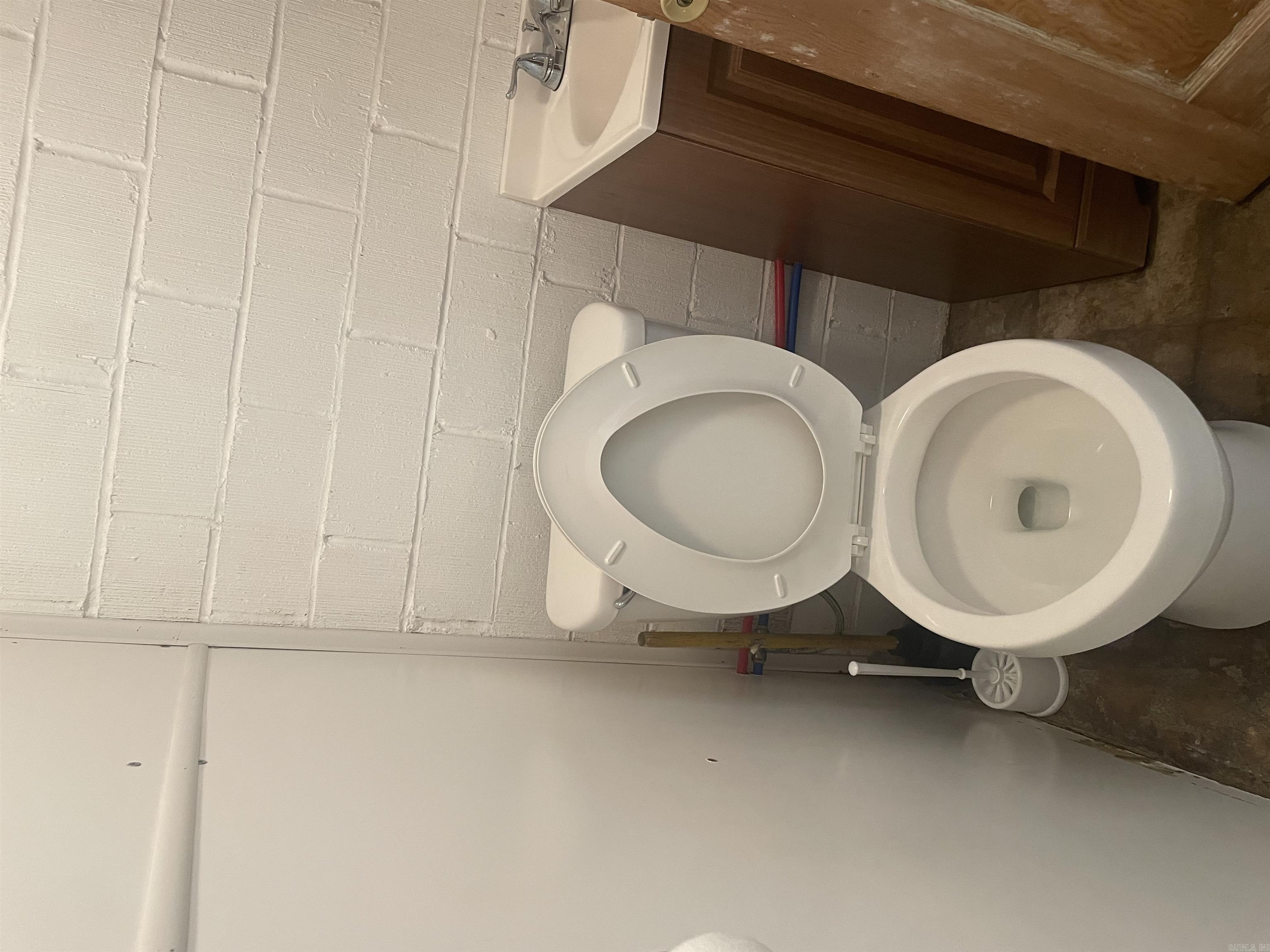 13-17-4 - Commercial Sale