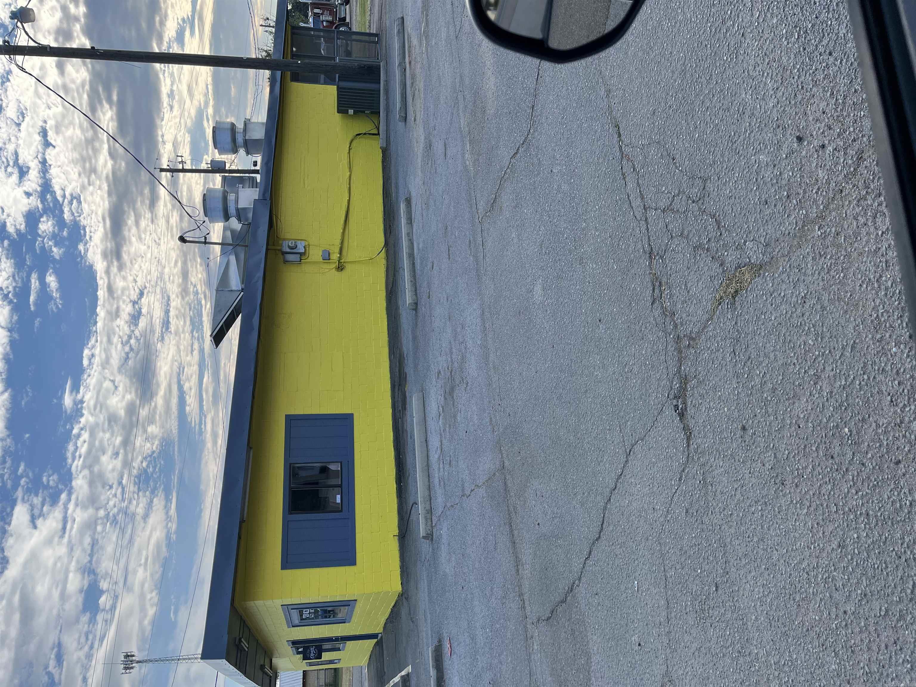 13-17-4 - Commercial Sale