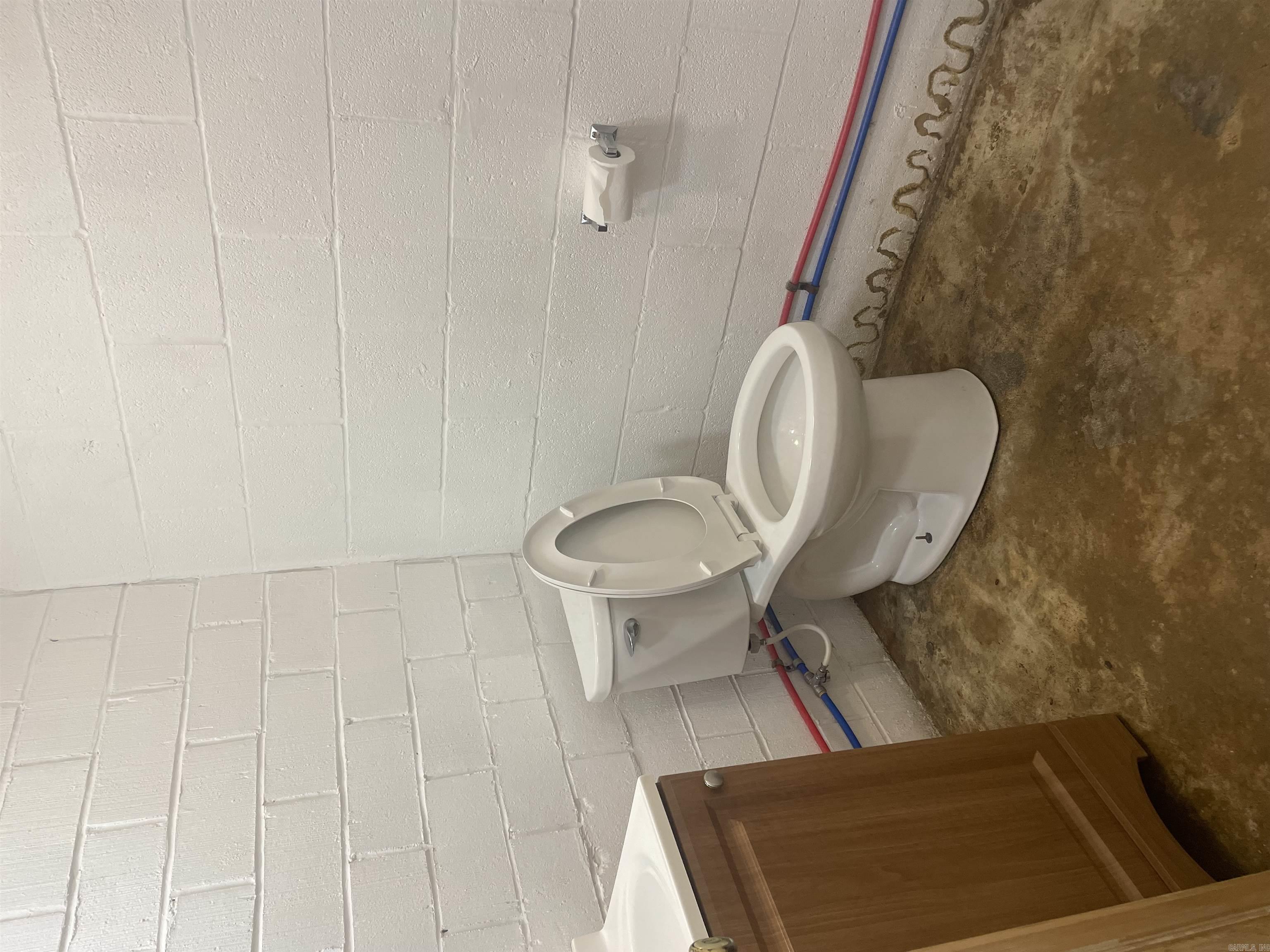 13-17-4 - Commercial Sale