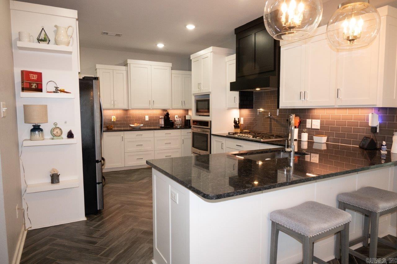 OAK TREE RIDGE SUB - Residential