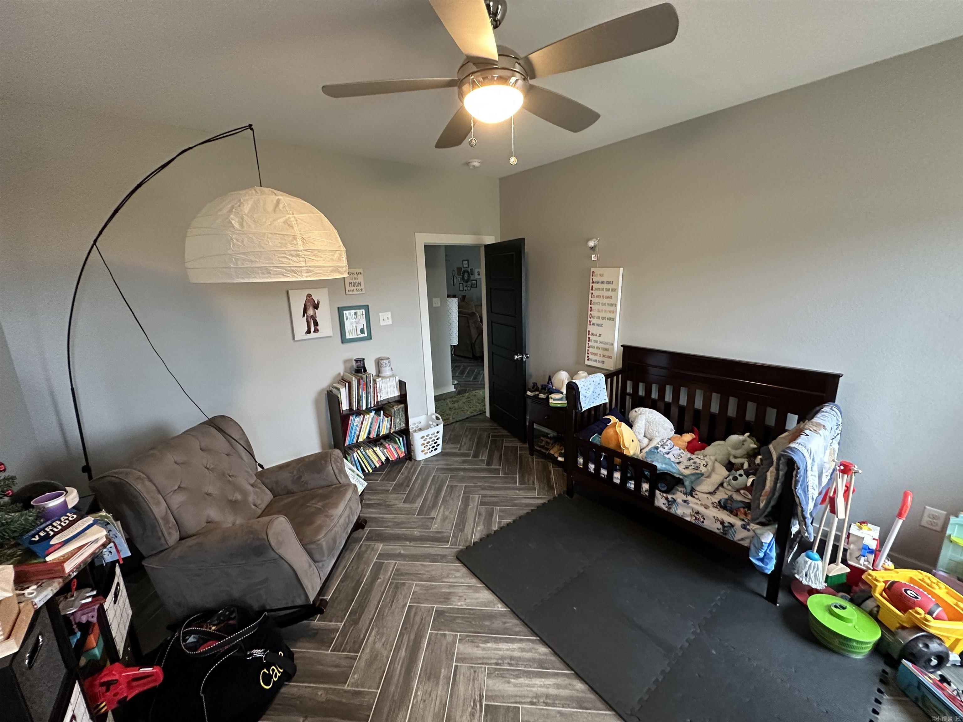 OAK TREE RIDGE SUB - Residential