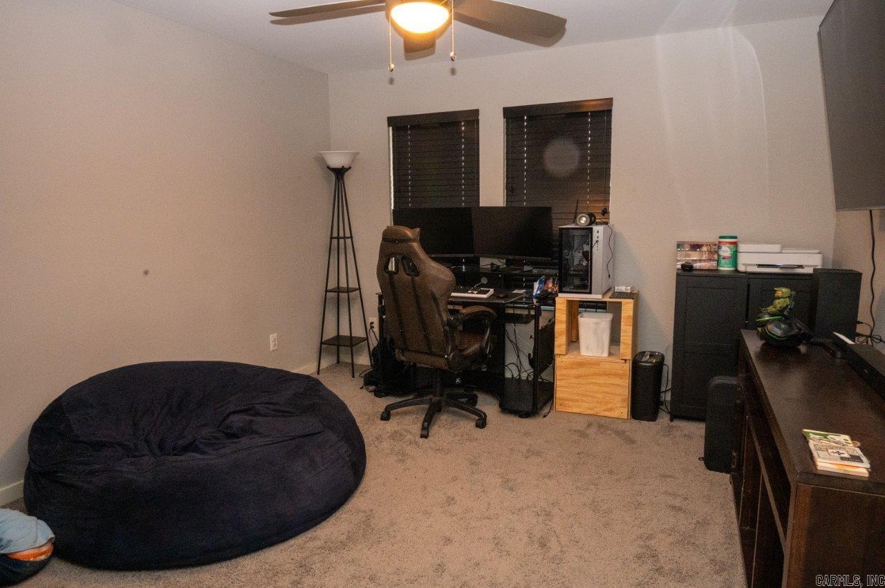 OAK TREE RIDGE SUB - Residential