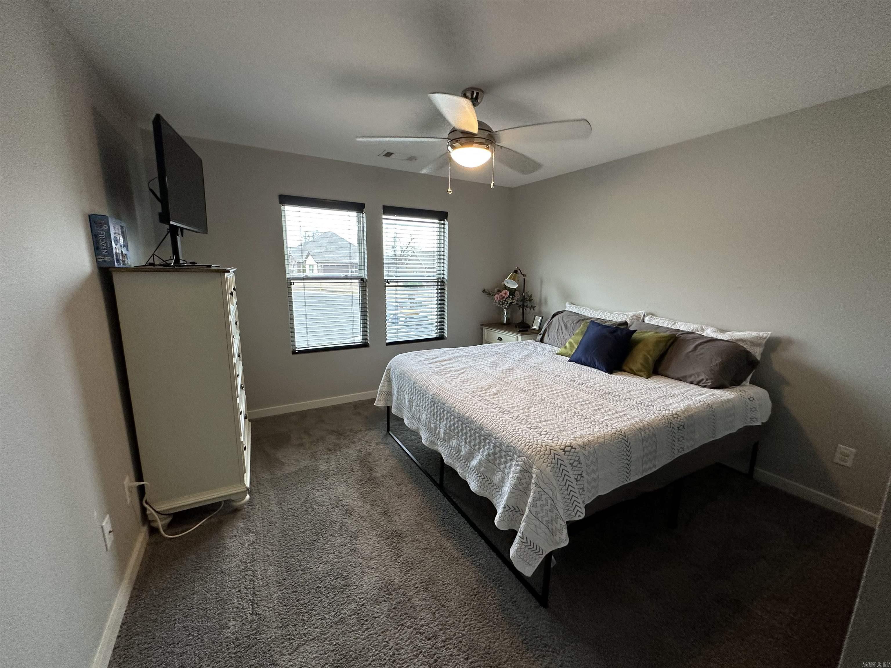 OAK TREE RIDGE SUB - Residential