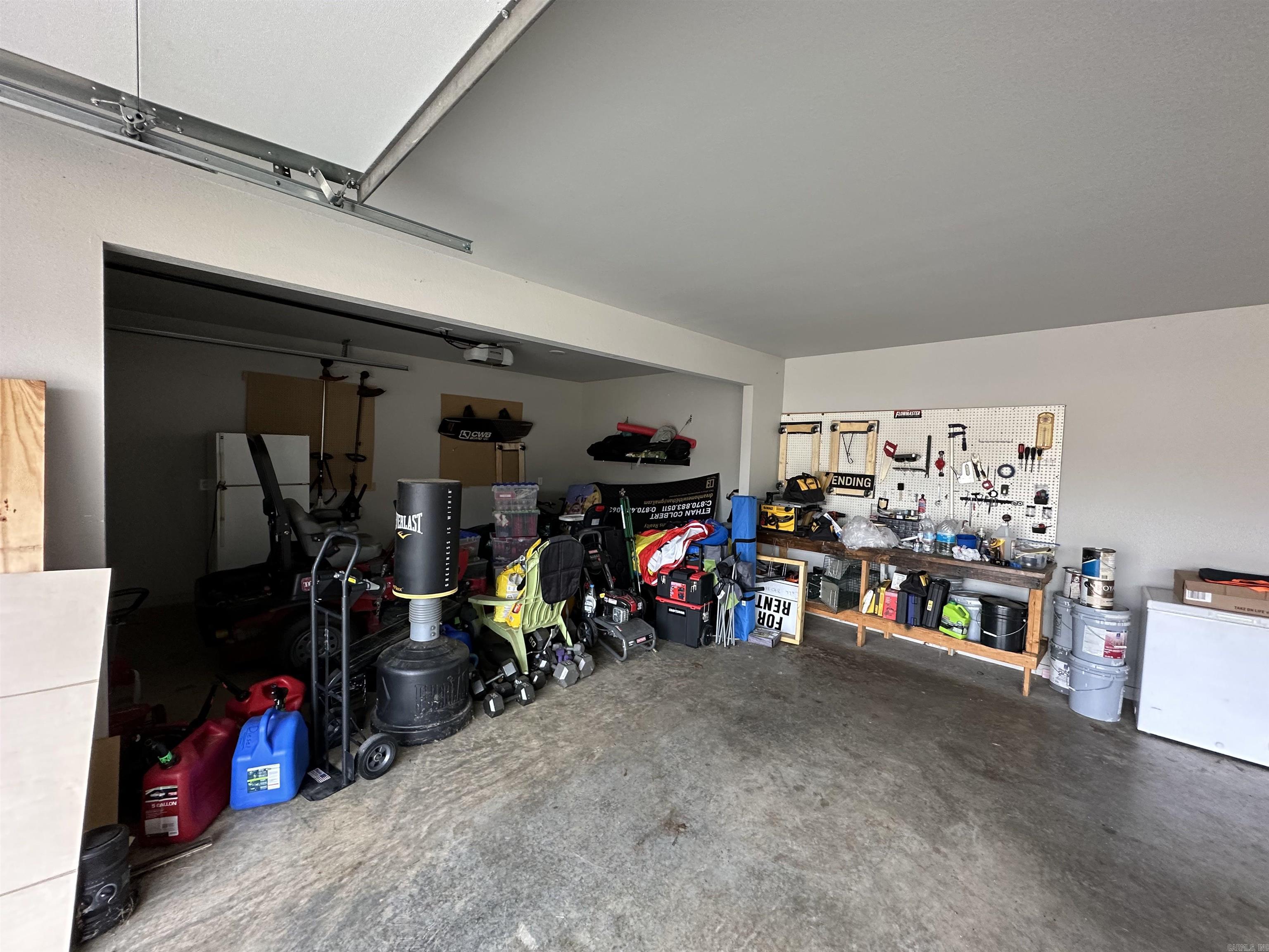 OAK TREE RIDGE SUB - Residential