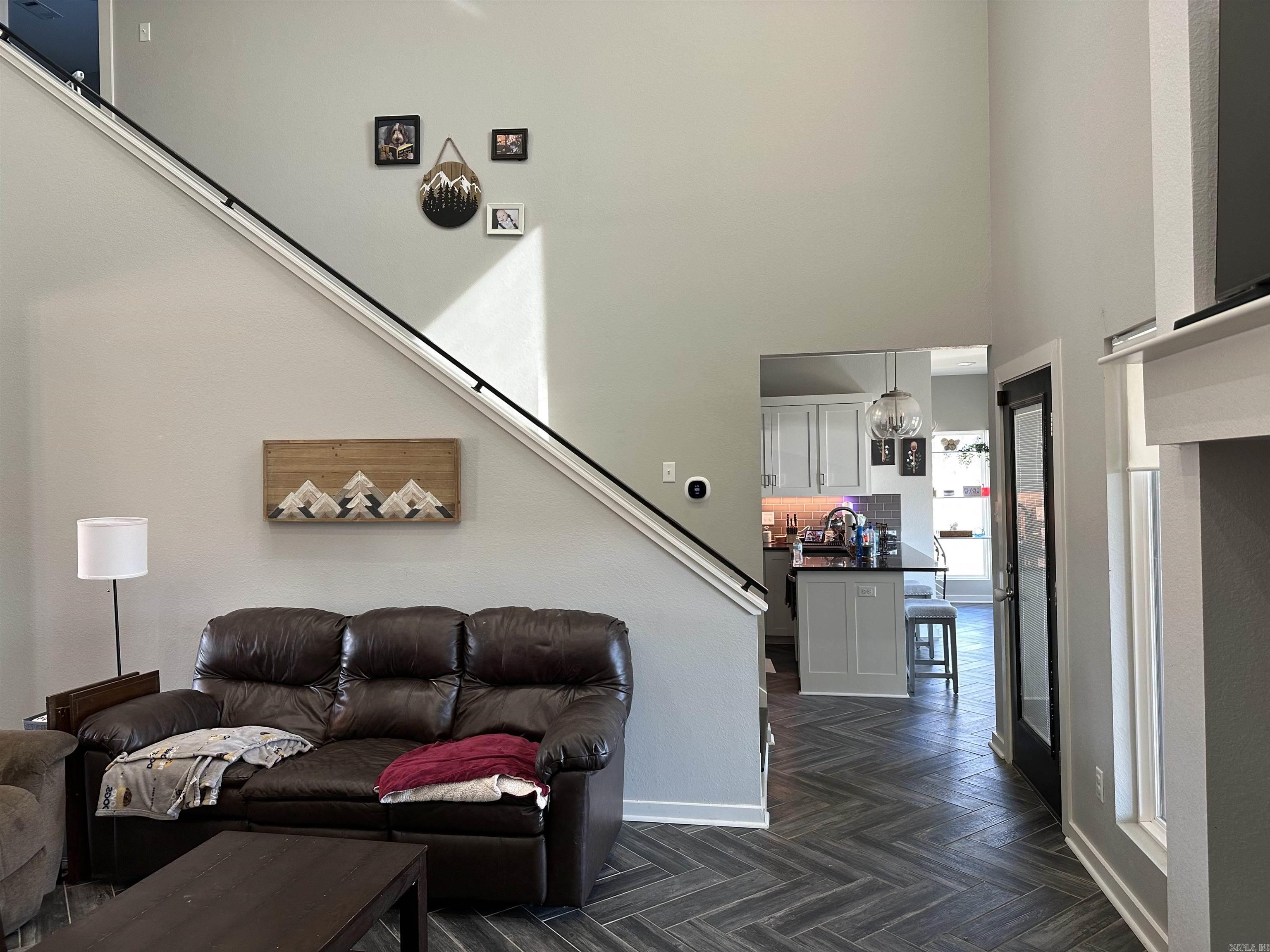 OAK TREE RIDGE SUB - Residential